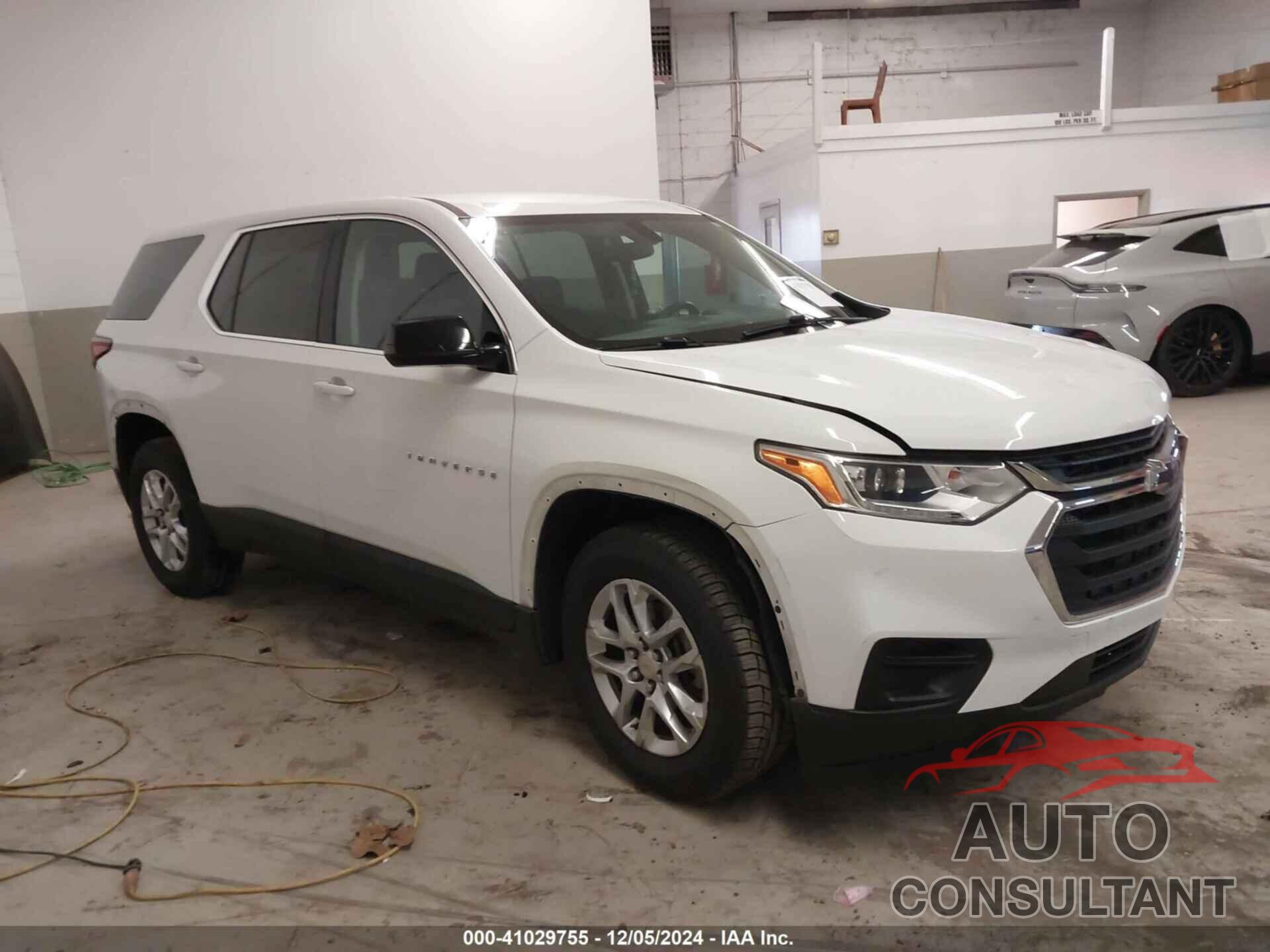 CHEVROLET TRAVERSE 2019 - 1GNERFKW7KJ232566