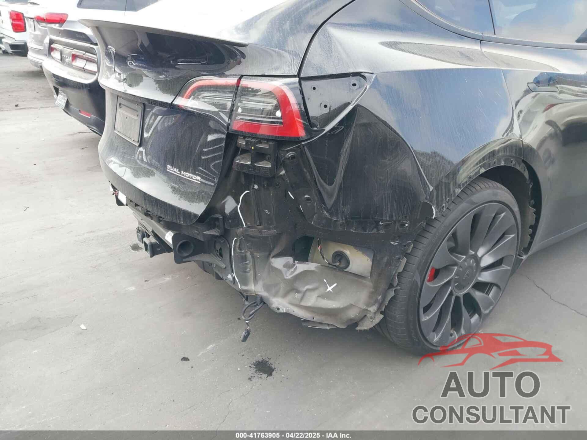 TESLA MODEL Y 2022 - 7SAYGDEF9NF529882