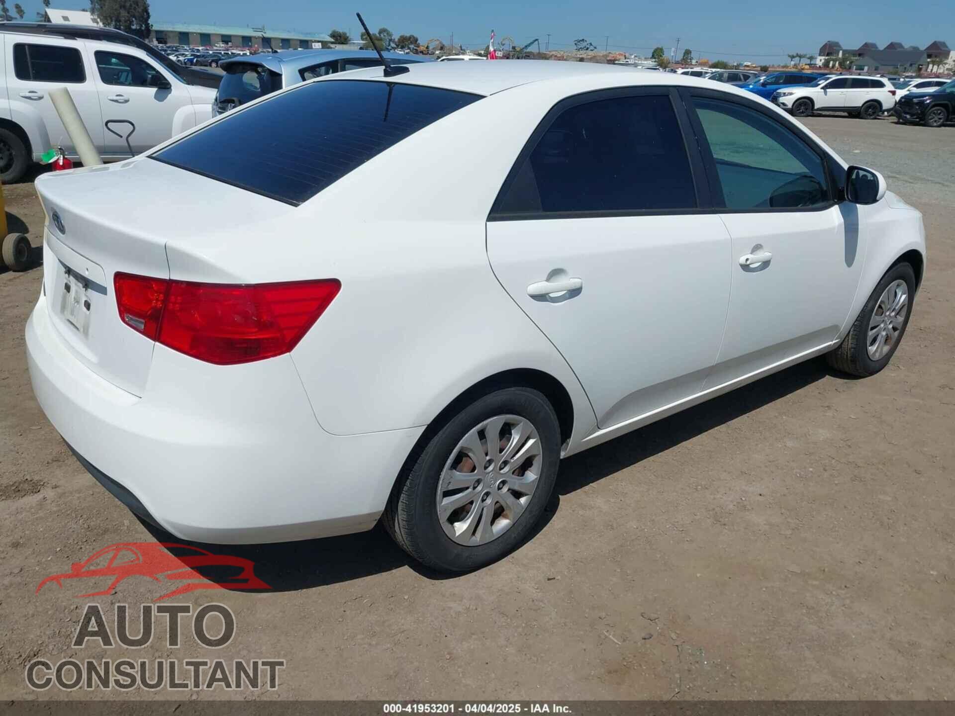 KIA FORTE 2011 - KNAFT4A29B5417841