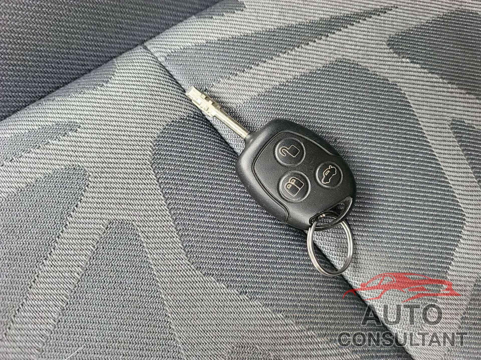 FORD TRANSIT CONNECT 2013 - NM0LS7BN3DT140084