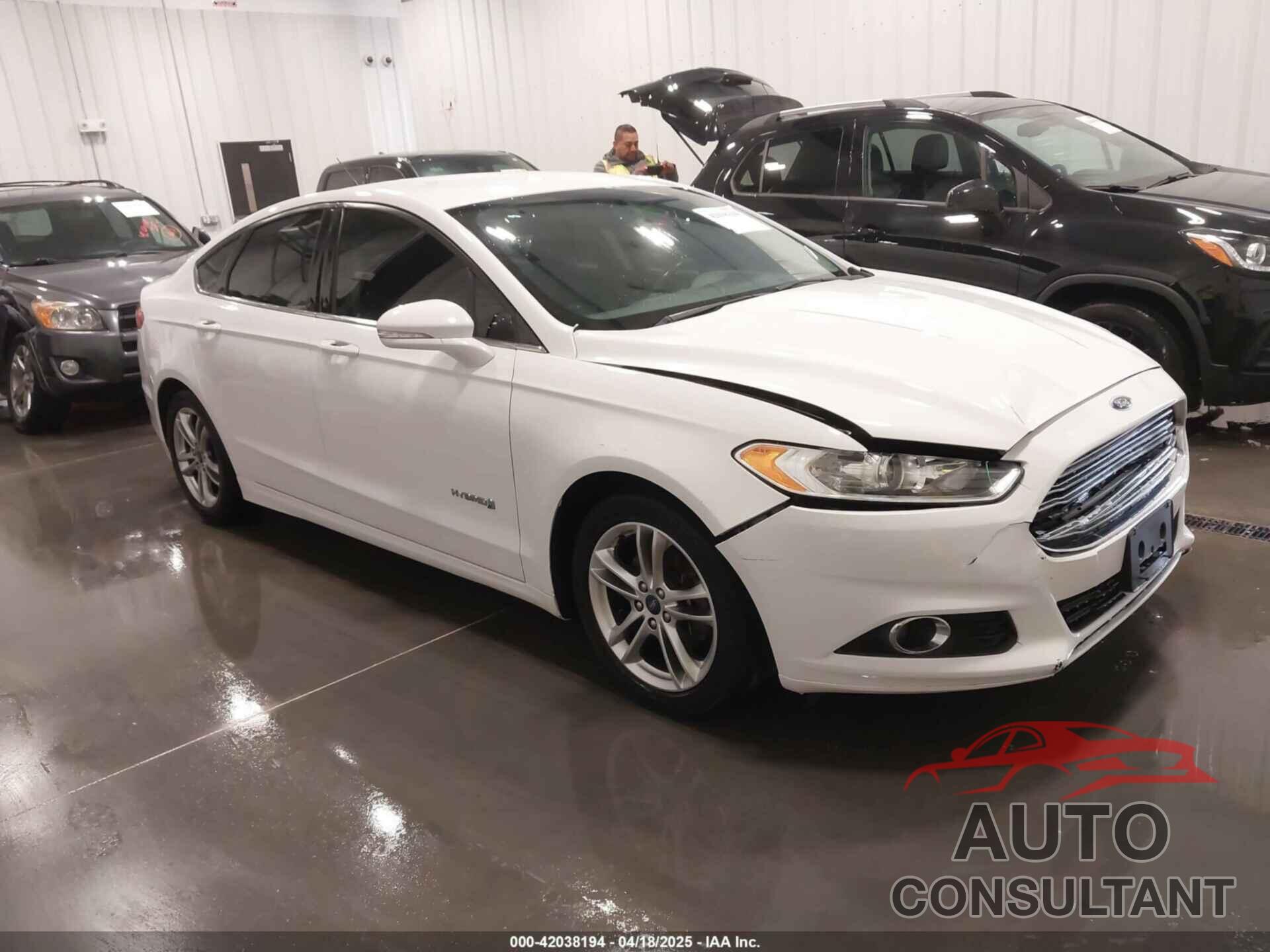 FORD FUSION HYBRID 2015 - 3FA6P0LU8FR215788