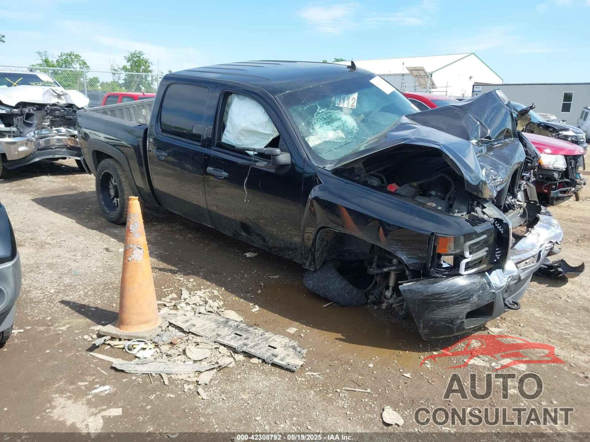 CHEVROLET SILVERADO 1500 2011 - 1GCPKSE34BF228395