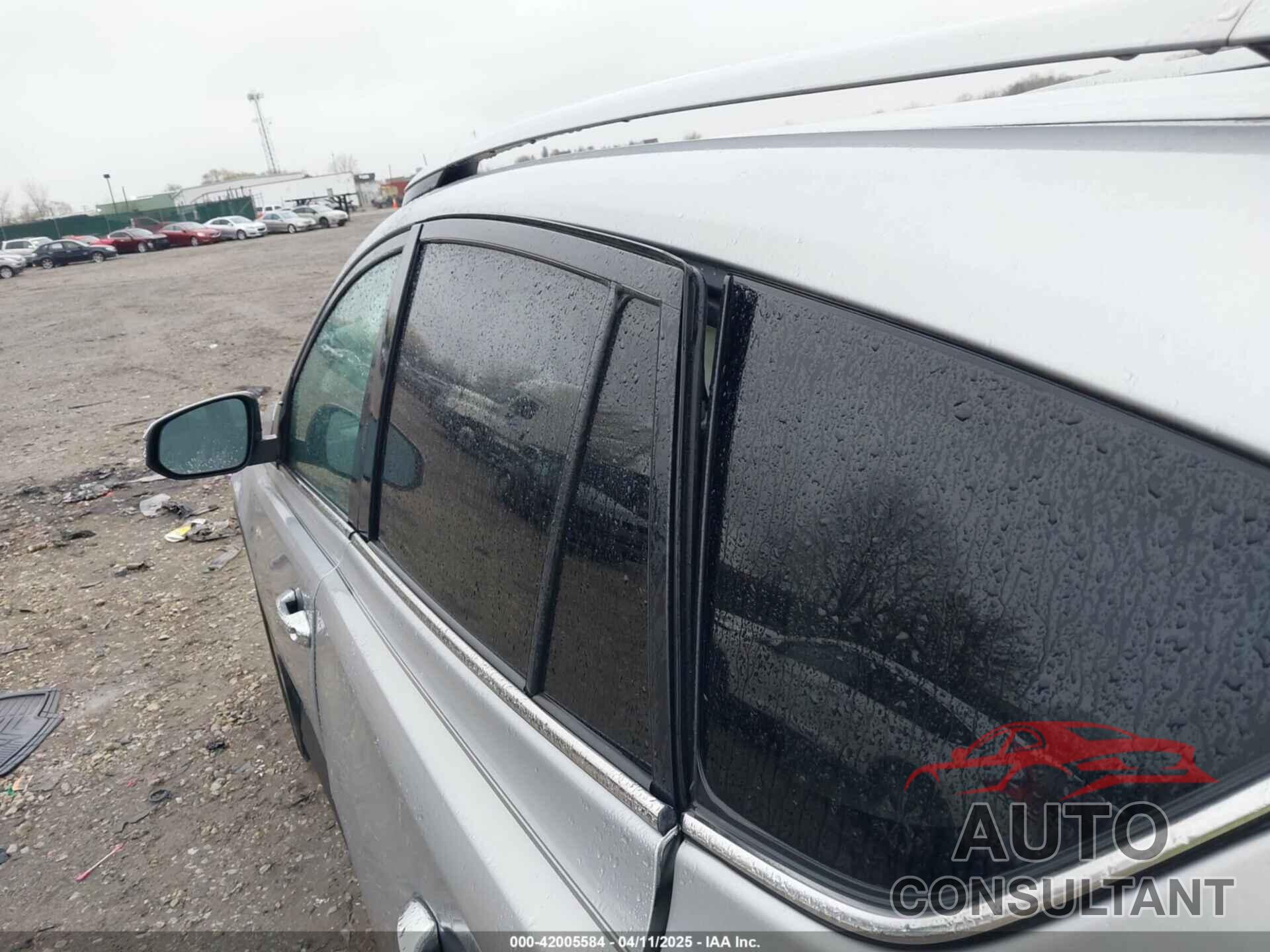 TOYOTA RAV4 2017 - 2T3DFREV4HW576142