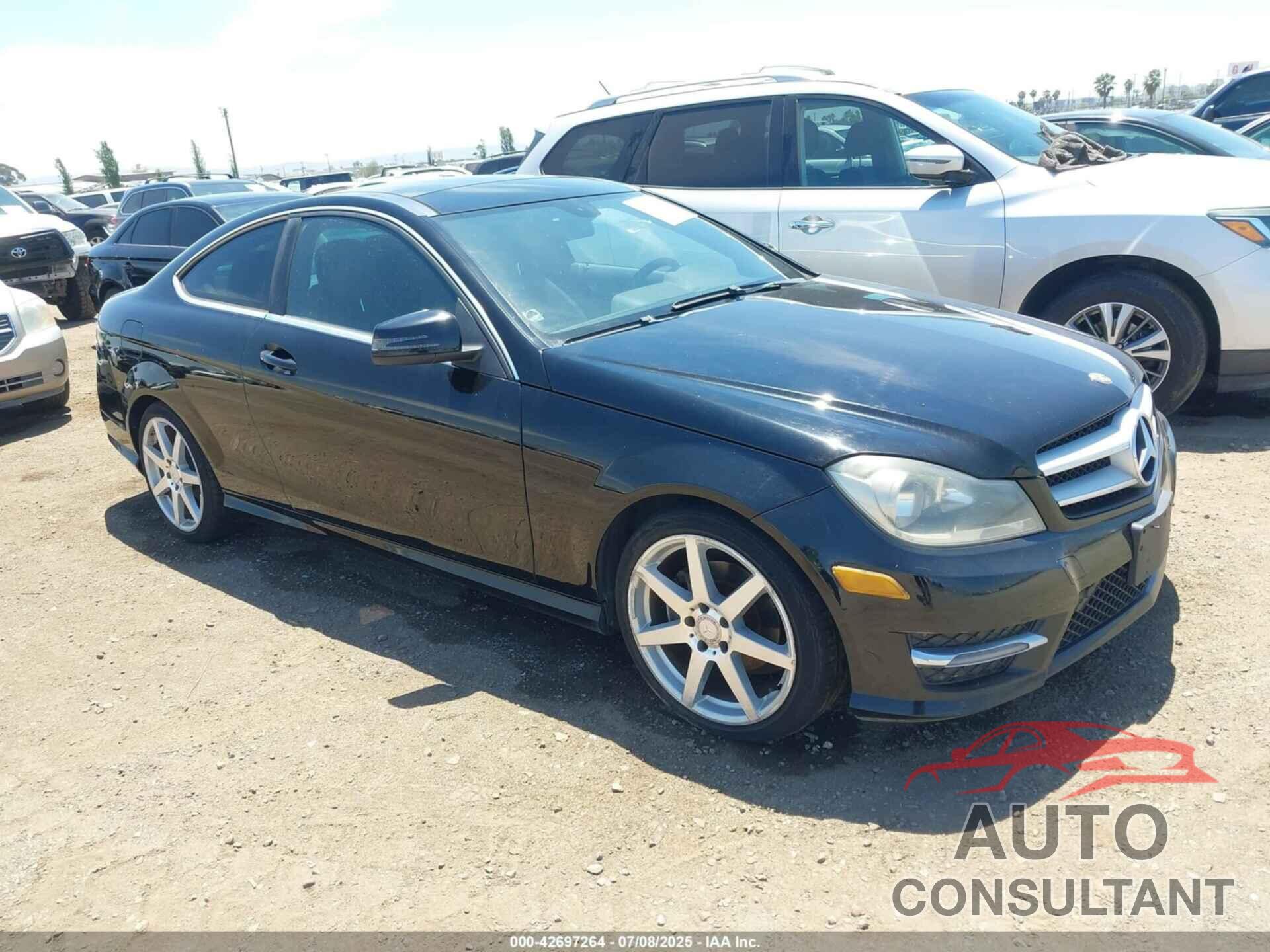 MERCEDES-BENZ C 250 2013 - WDDGJ4HB1DG061191