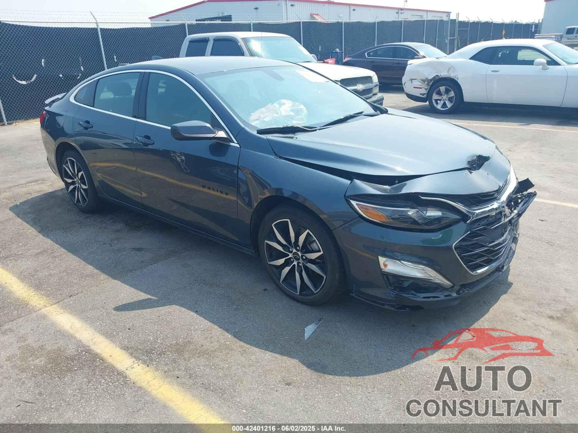 CHEVROLET MALIBU 2020 - 1G1ZG5ST3LF157300