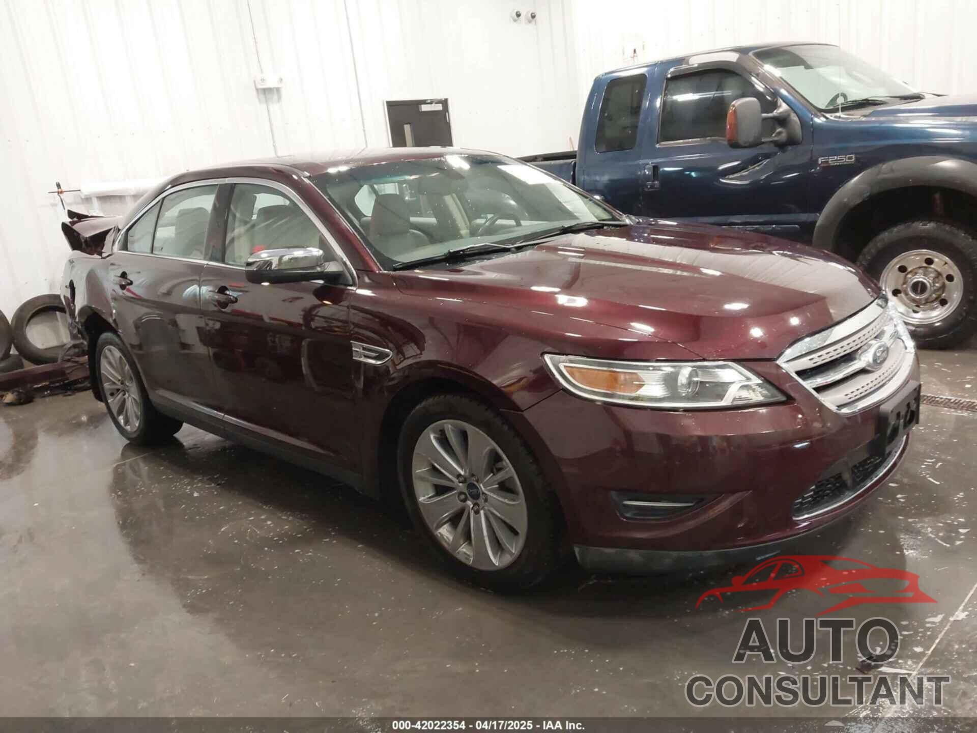 FORD TAURUS 2011 - 1FAHP2FW8BG106590
