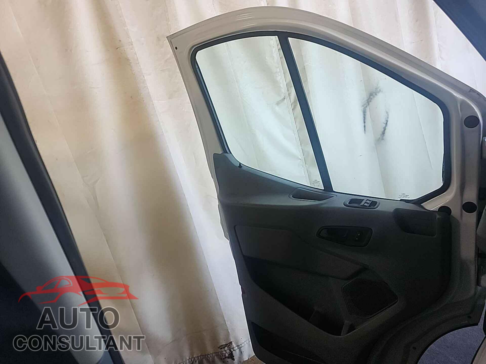 FORD TRANSIT 2015 - 1FTNE1YM5FKB32477