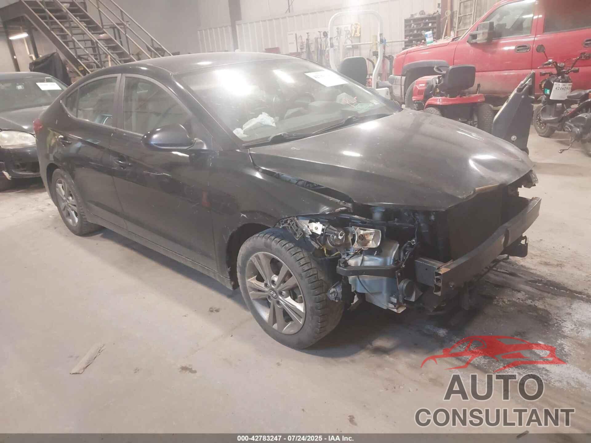 HYUNDAI ELANTRA 2018 - KMHD84LF2JU504315