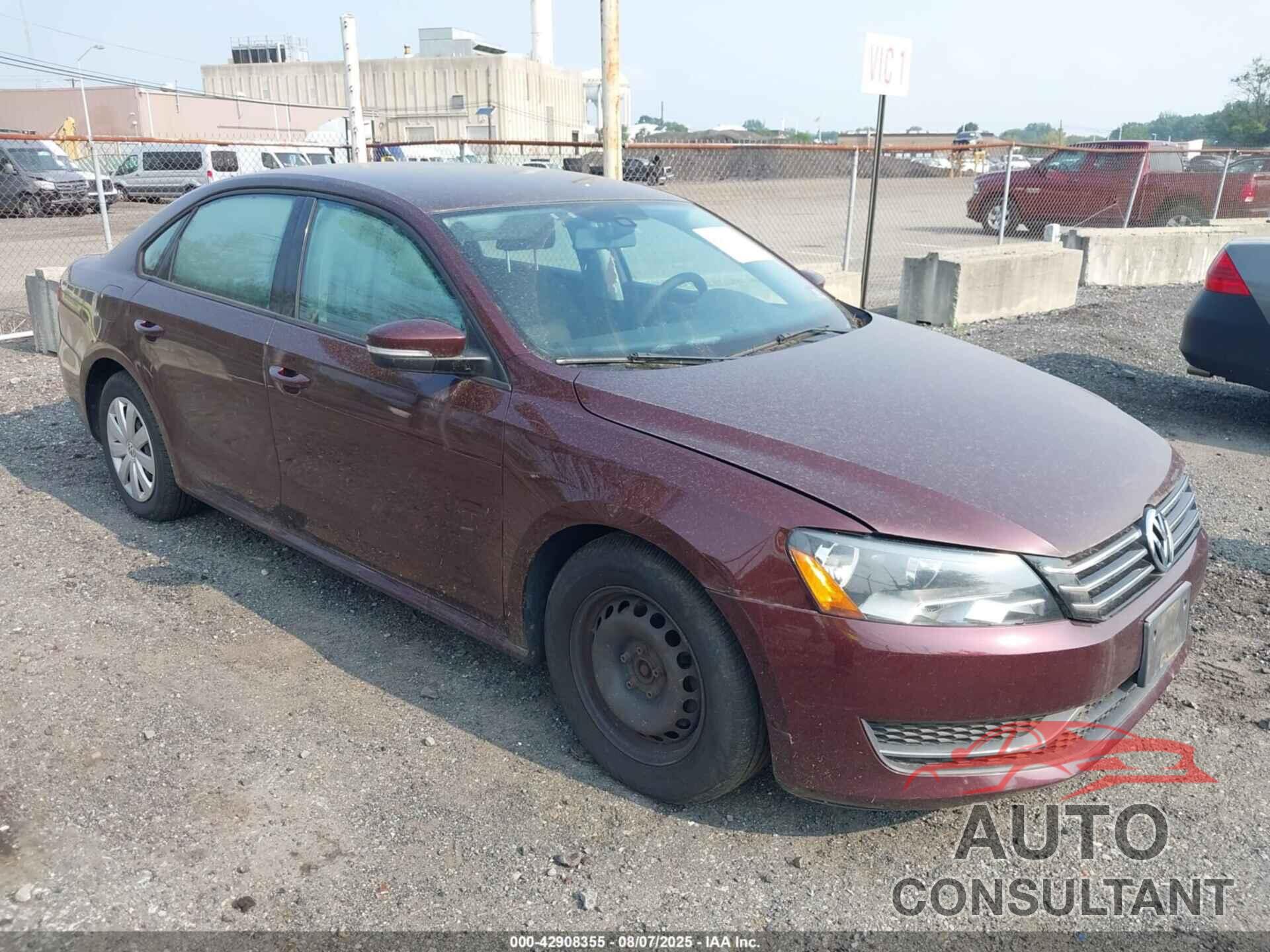 VOLKSWAGEN PASSAT 2013 - 1VWAP7A36DC106195