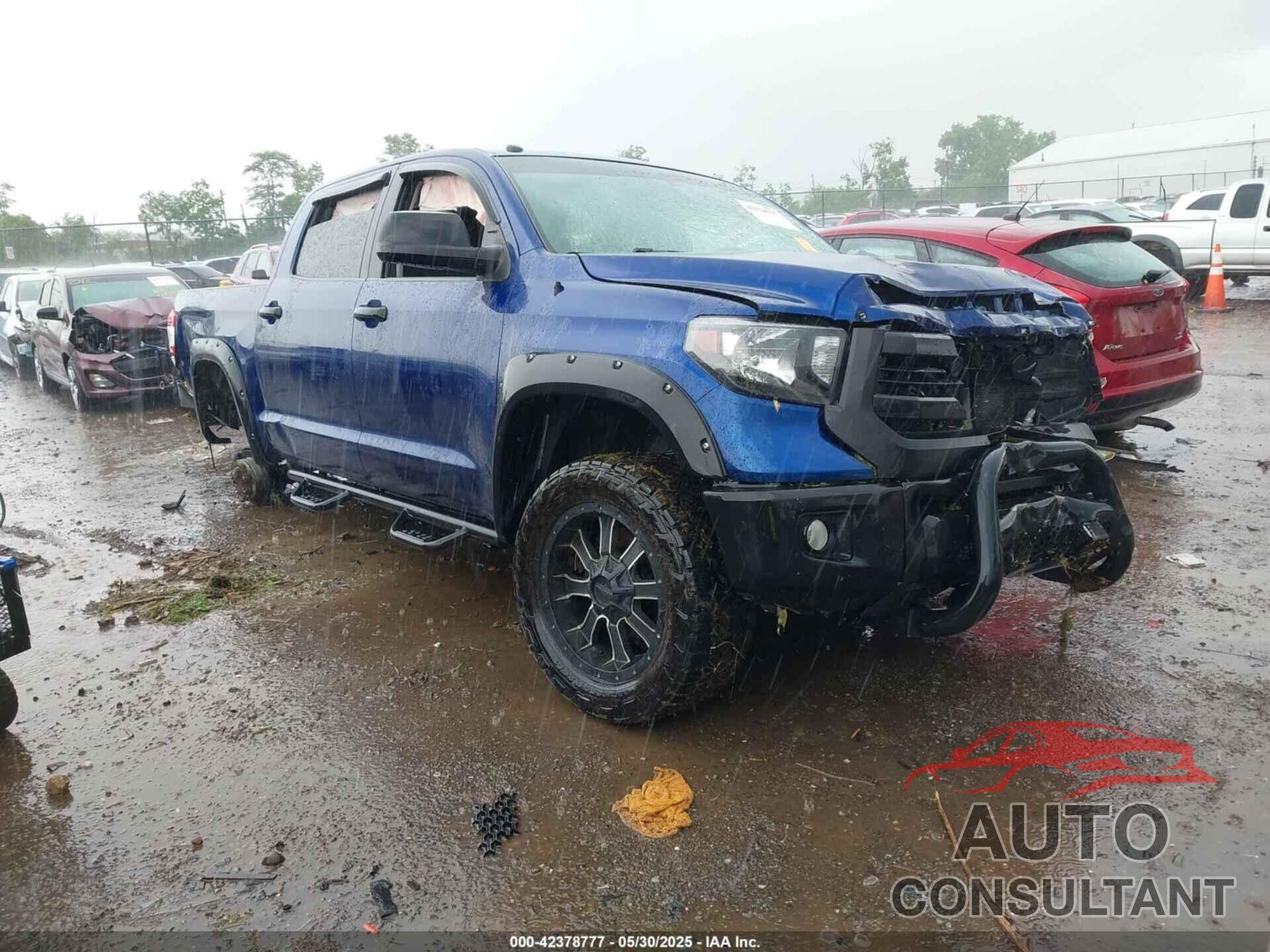 TOYOTA TUNDRA 2015 - 5TFDW5F18FX435040