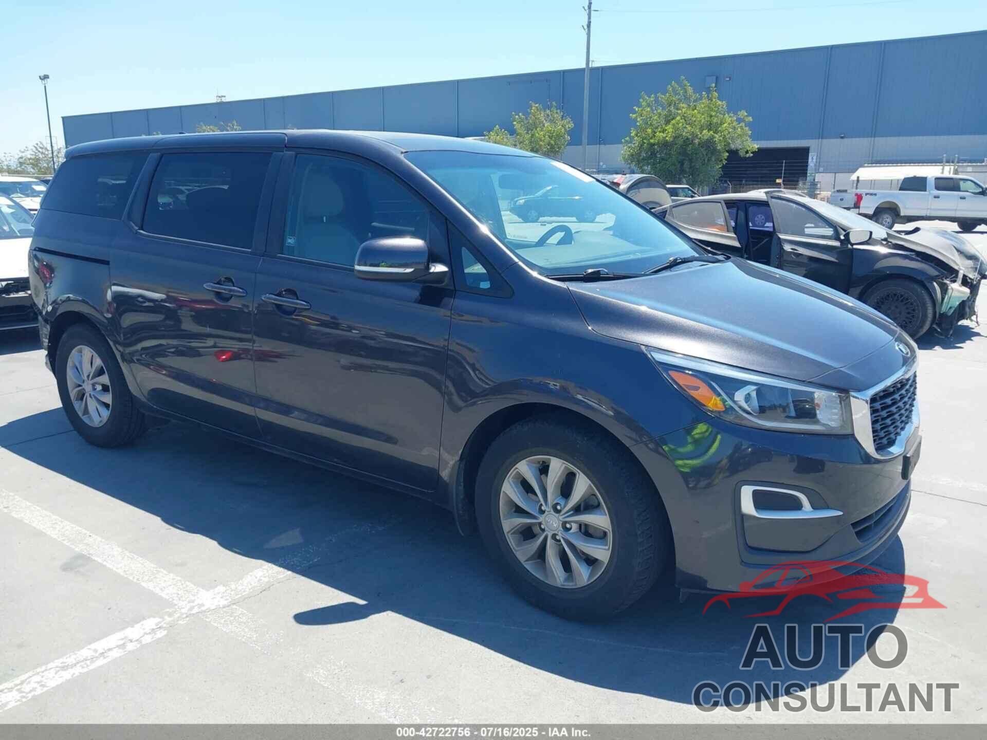 KIA SEDONA 2021 - KNDMB5C1XM6668615