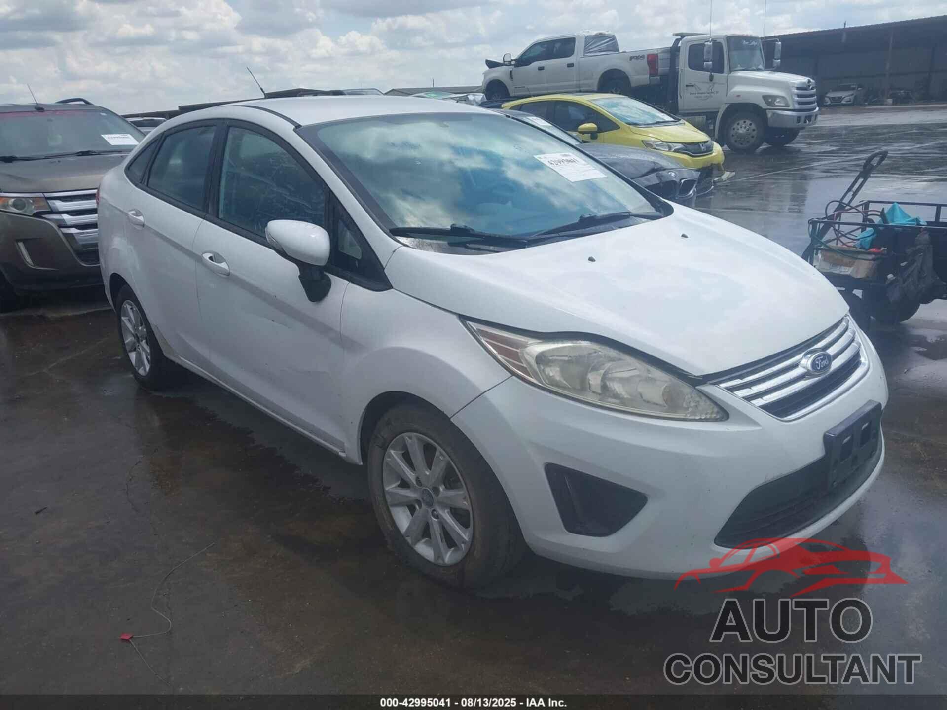 FORD FIESTA 2013 - 3FADP4BJ5DM153539
