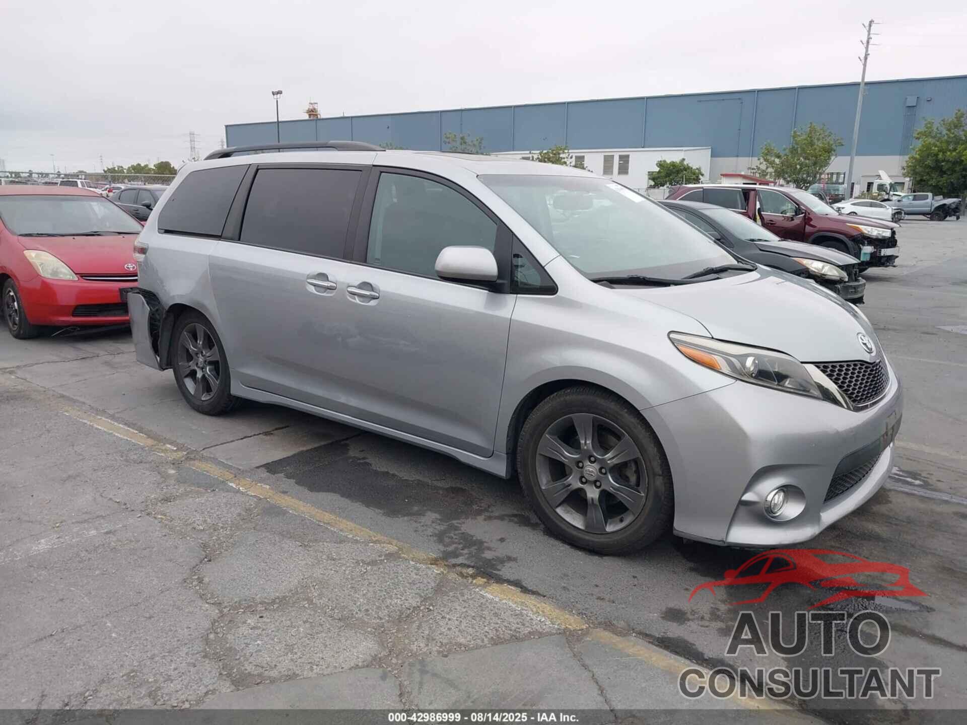 TOYOTA SIENNA 2016 - 5TDXK3DC9GS726722