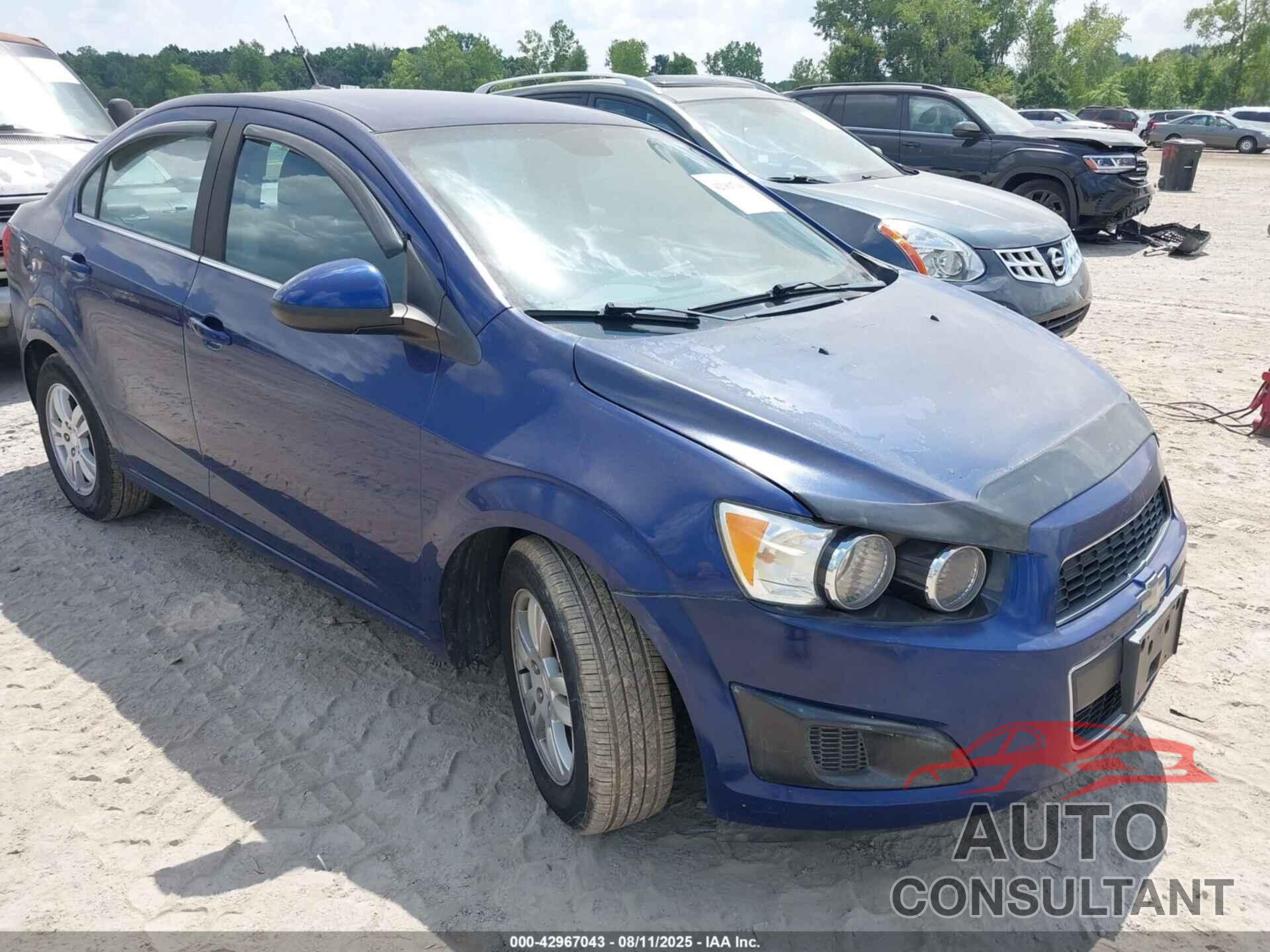 CHEVROLET SONIC 2012 - 1G1JC5SH2C4211895