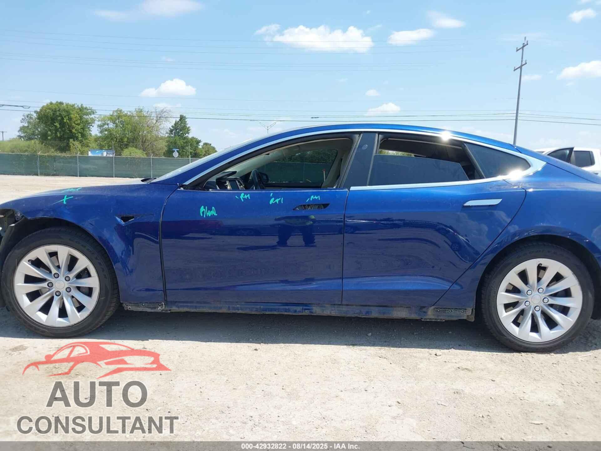 TESLA MODEL S 2017 - 5YJSA1E10HF215517