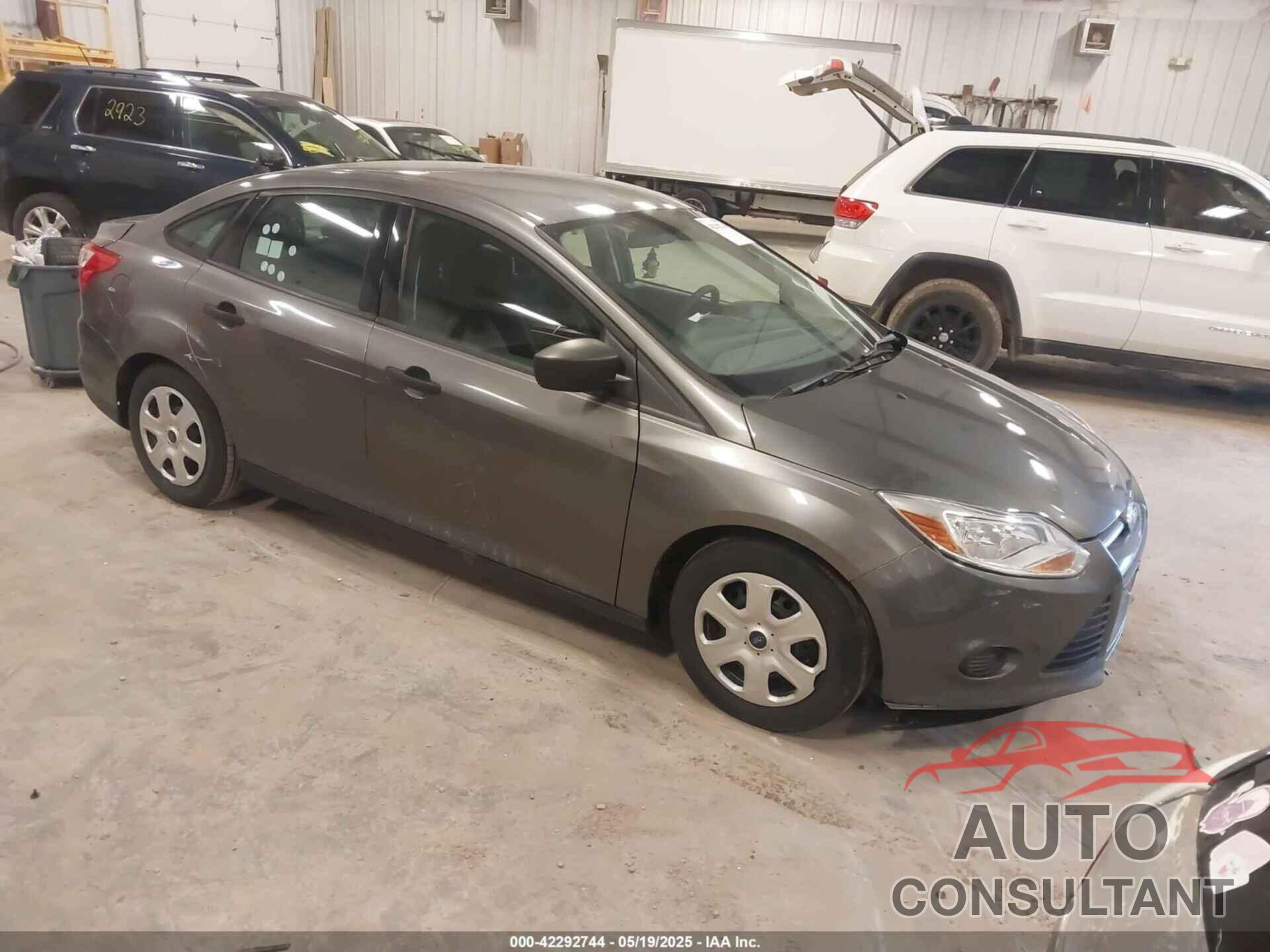FORD FOCUS 2014 - 1FADP3E26EL406031