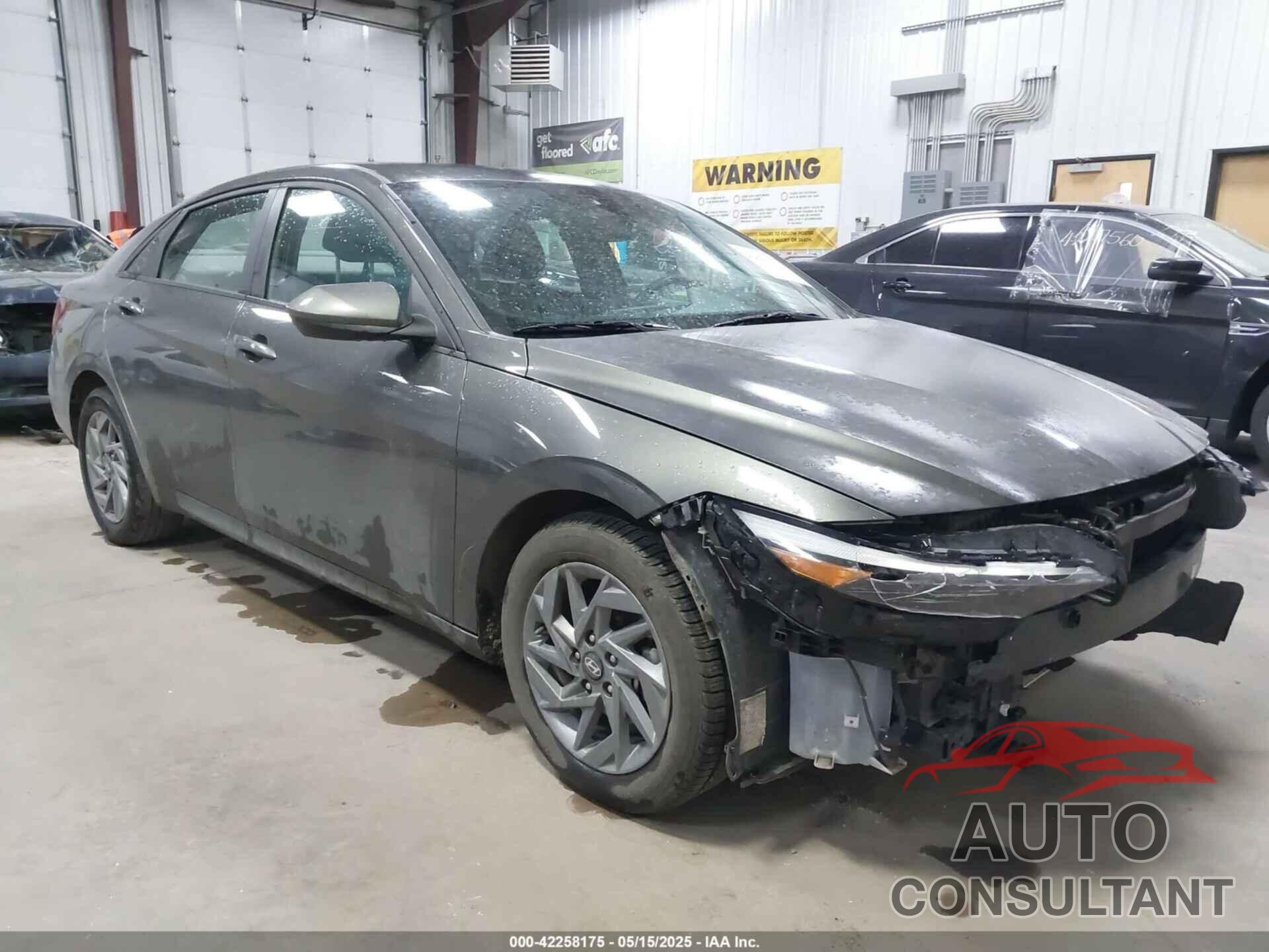 HYUNDAI ELANTRA 2024 - KMHLM4DGXRU683472
