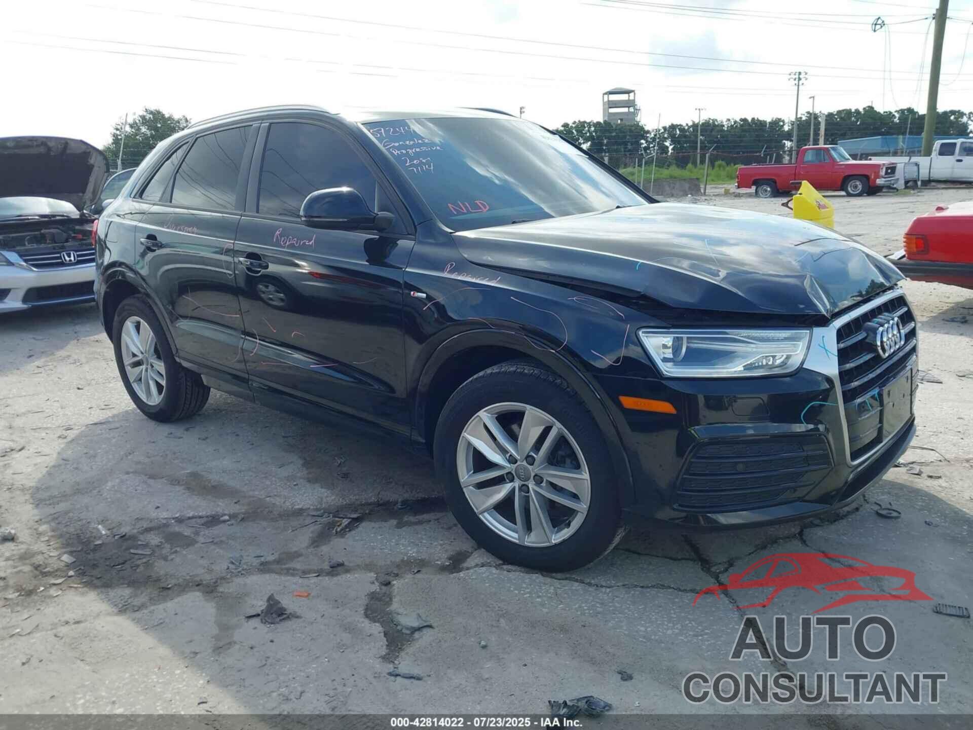 AUDI Q3 2018 - WA1ECCFS1JR026010
