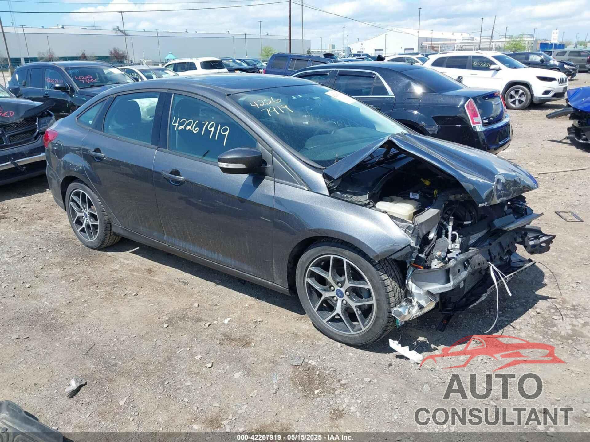 FORD FOCUS 2017 - 1FADP3H22HL339878