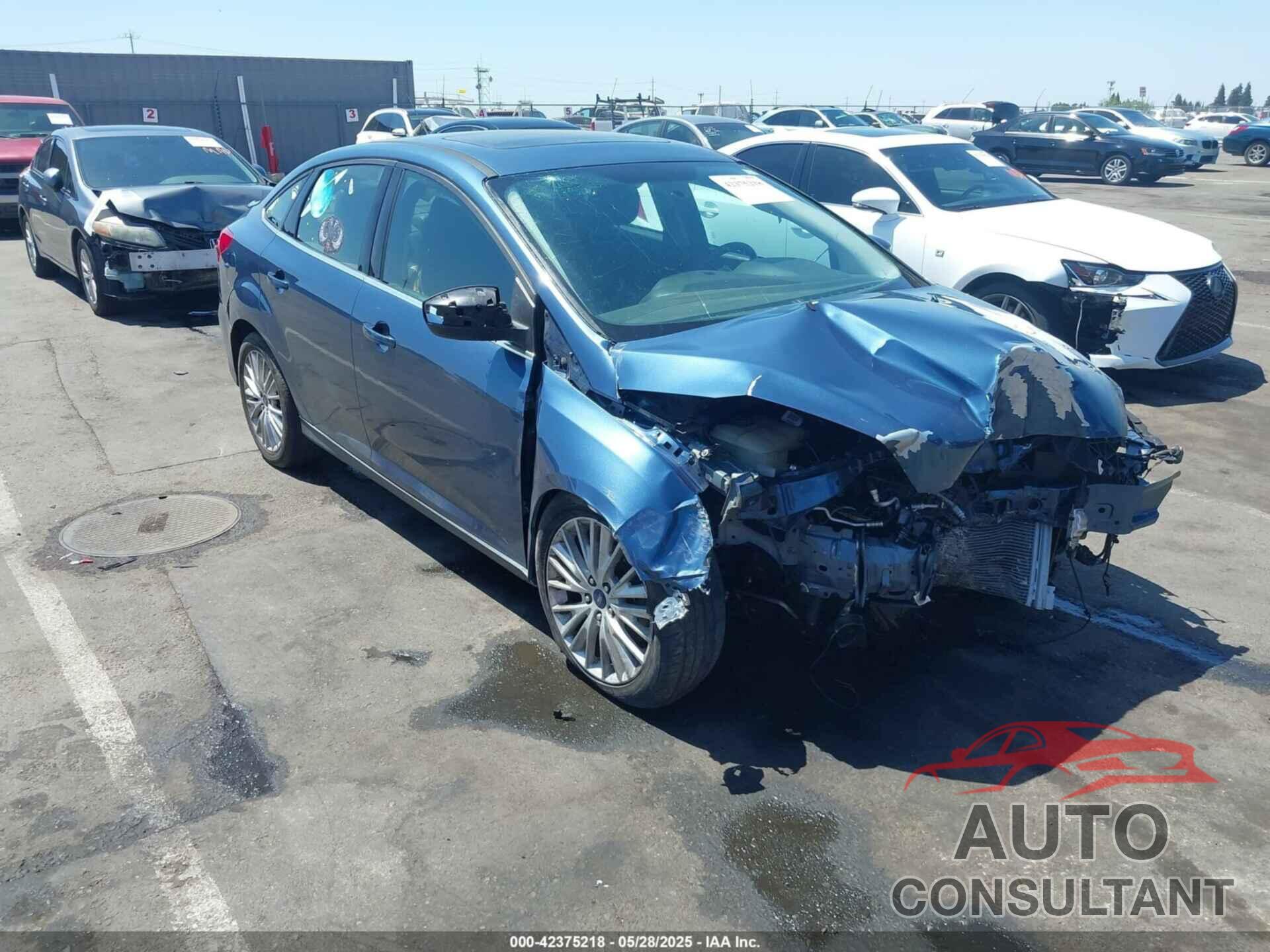 FORD FOCUS 2018 - 1FADP3J21JL323767