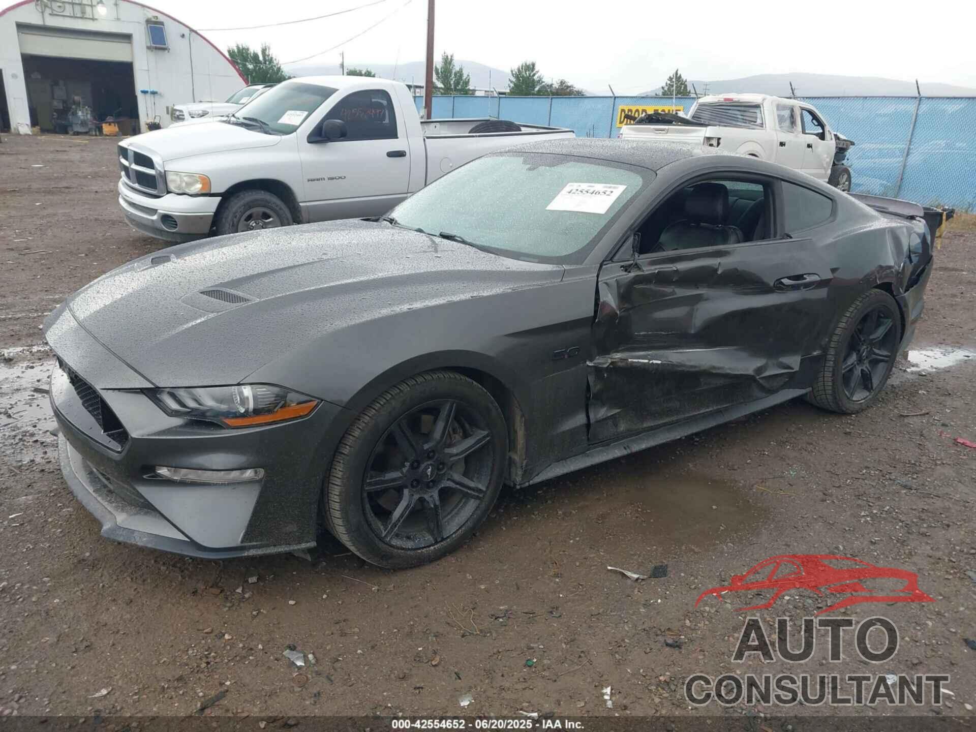 FORD MUSTANG 2020 - 1FA6P8CF7L5133601