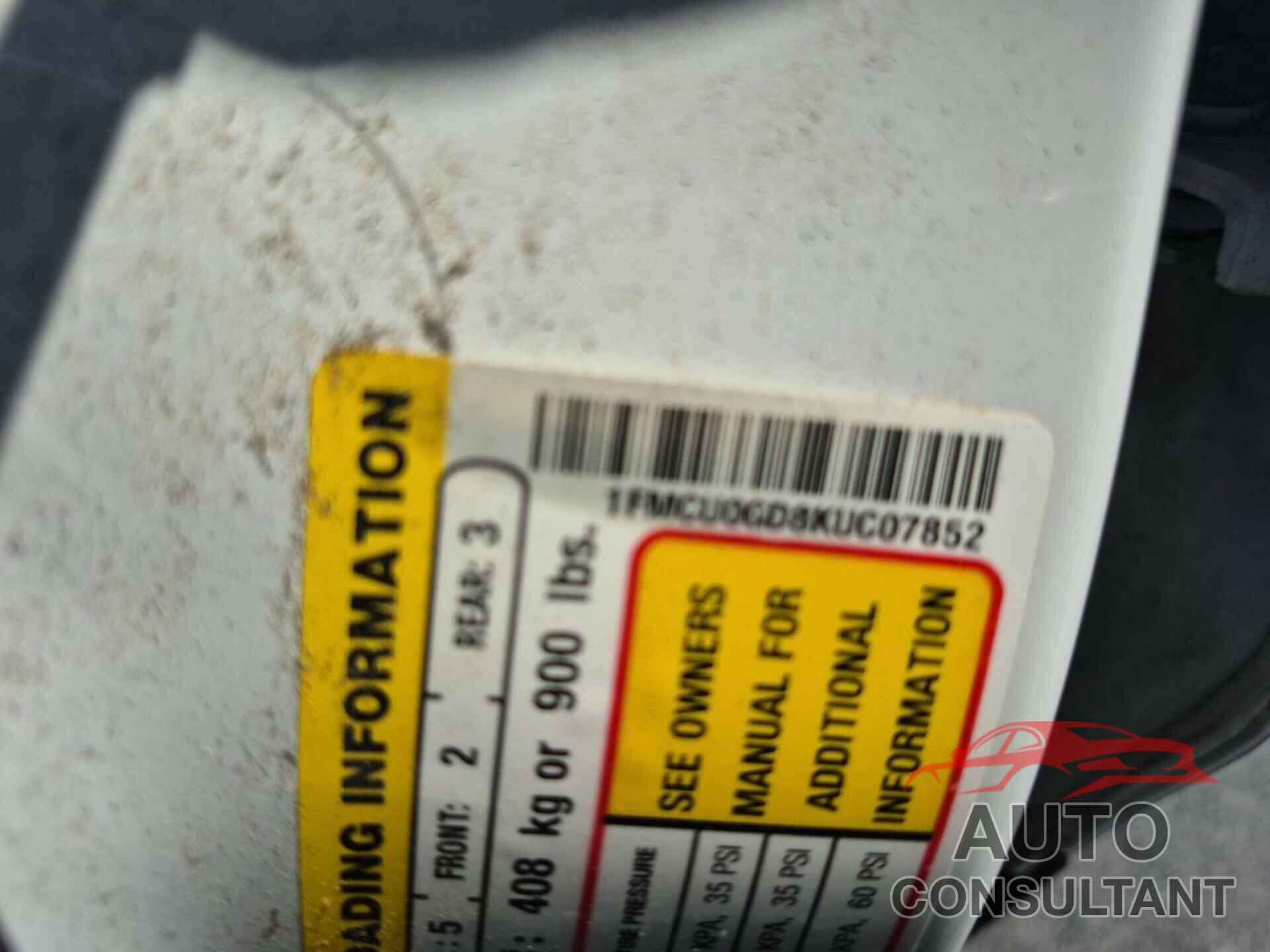 FORD ESCAPE 2019 - 1FMCU0GD8KUC07852