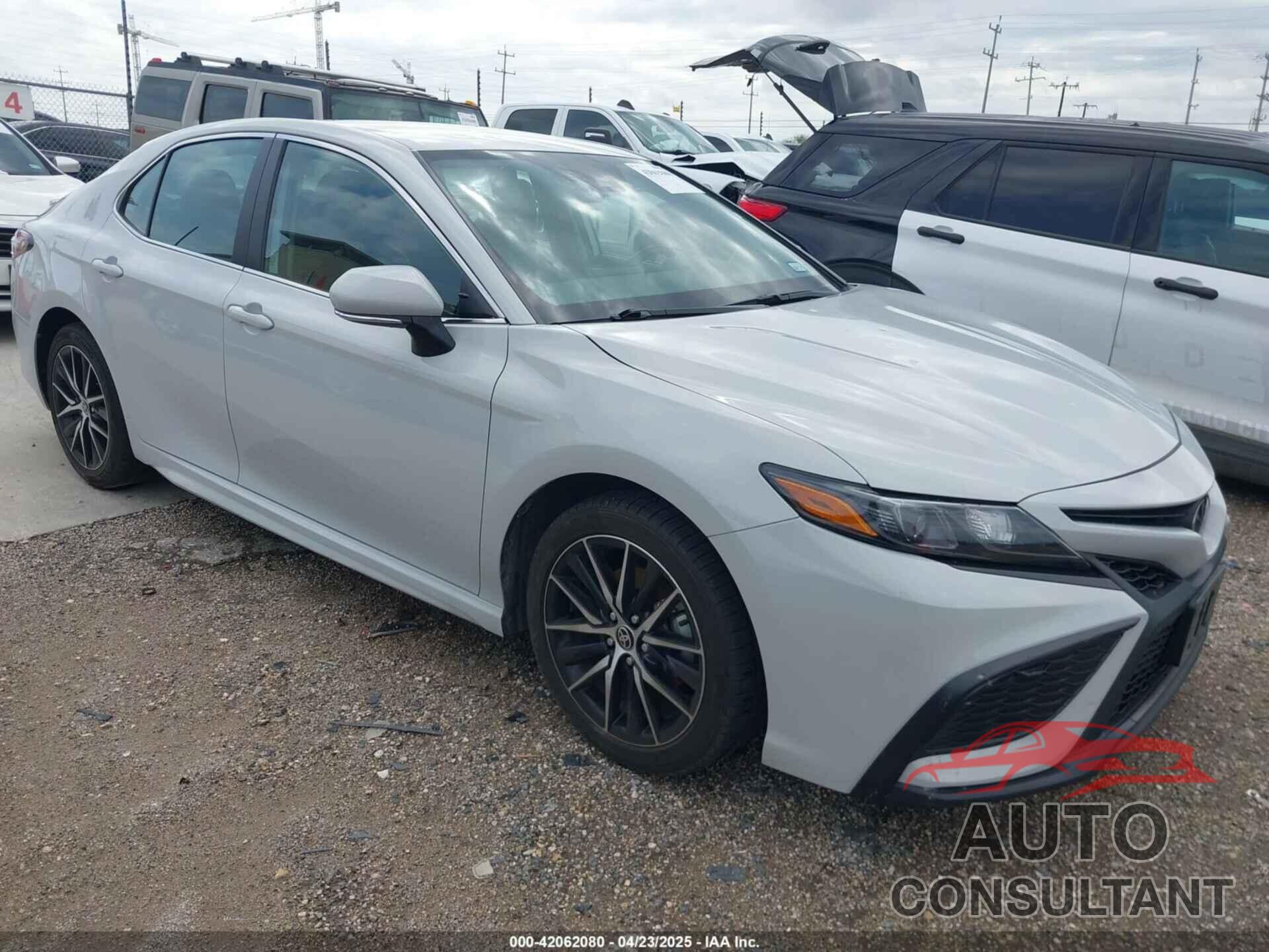 TOYOTA CAMRY 2024 - 4T1G11AK1RU212408