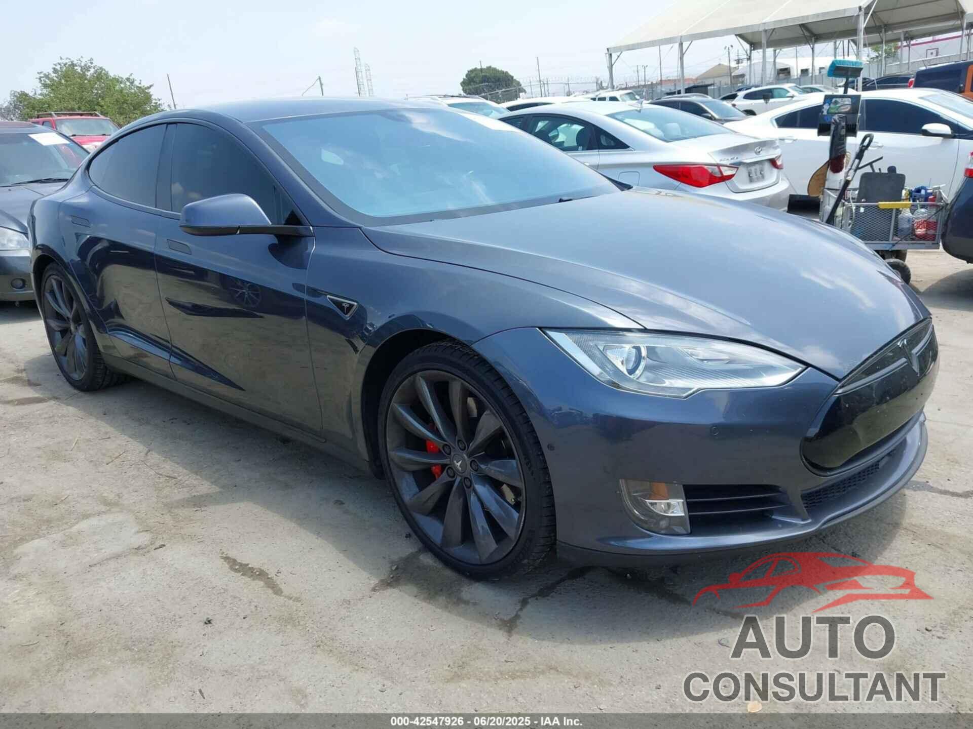TESLA MODEL S 2014 - 5YJSA1H2XEFP66036