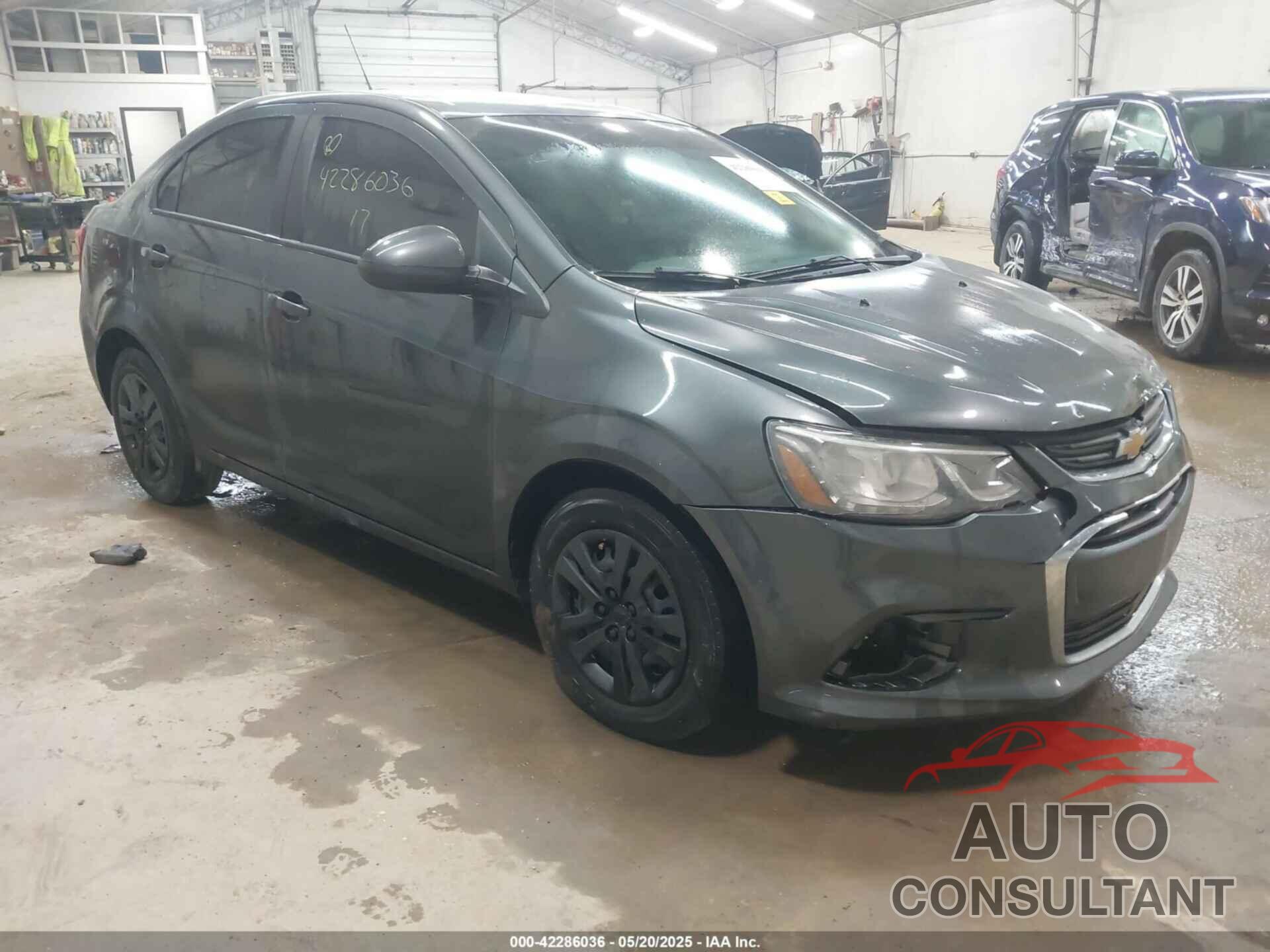 CHEVROLET SONIC 2017 - 1G1JB5SG8H4104237