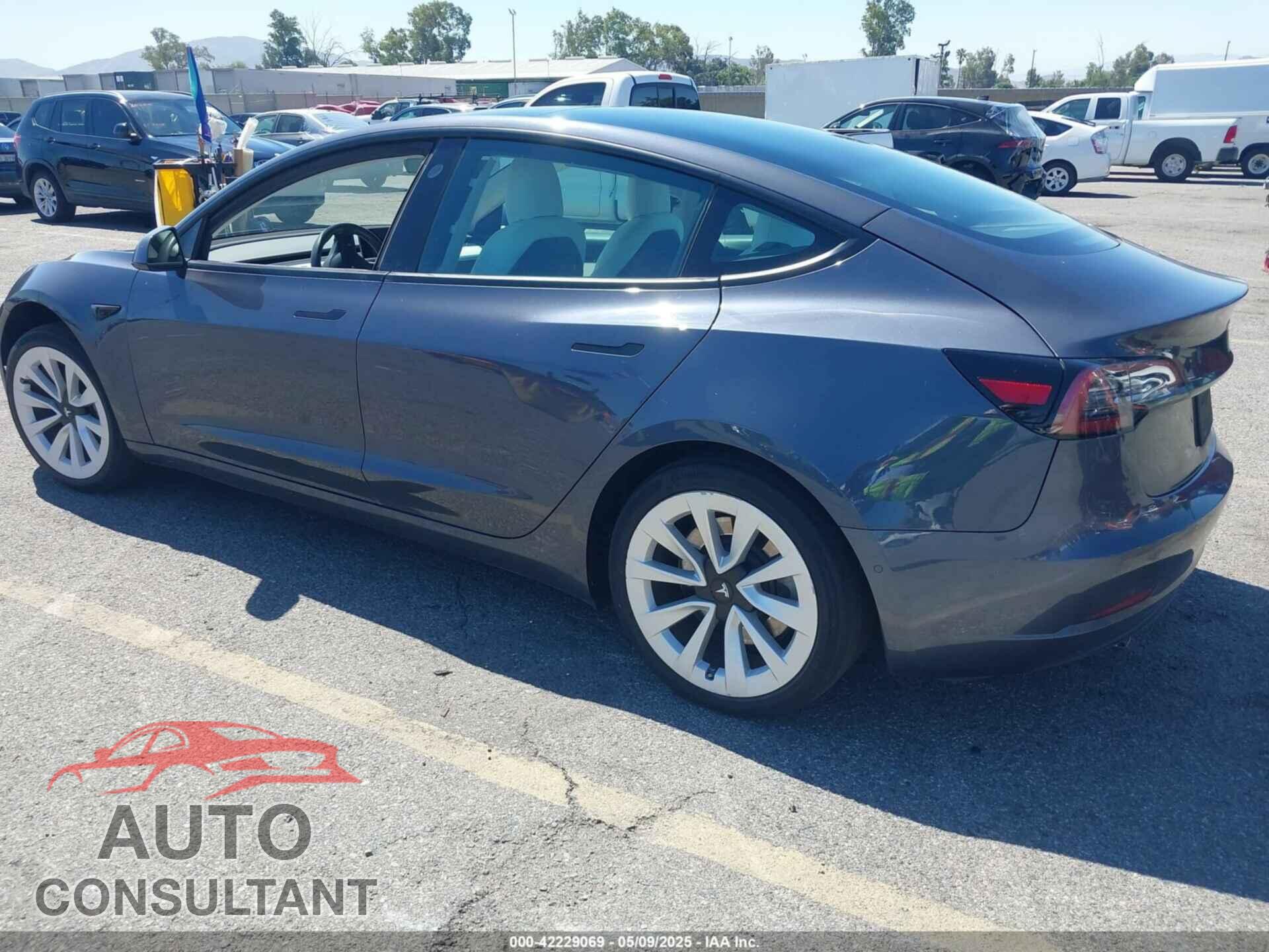 TESLA MODEL 3 2021 - 5YJ3E1EA0MF908736