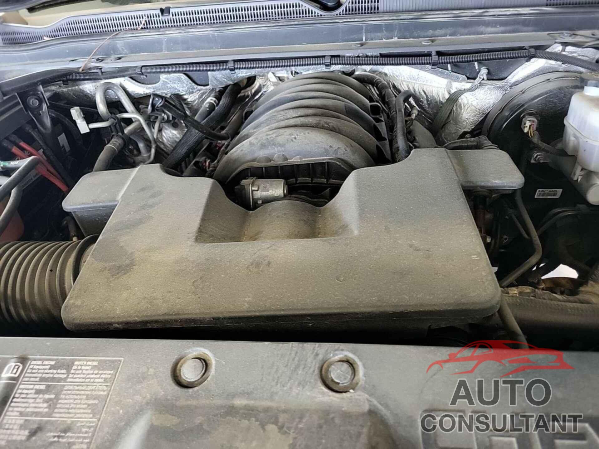 CHEVROLET SUBURBAN 2018 - 1GNSKKEC2JR217684
