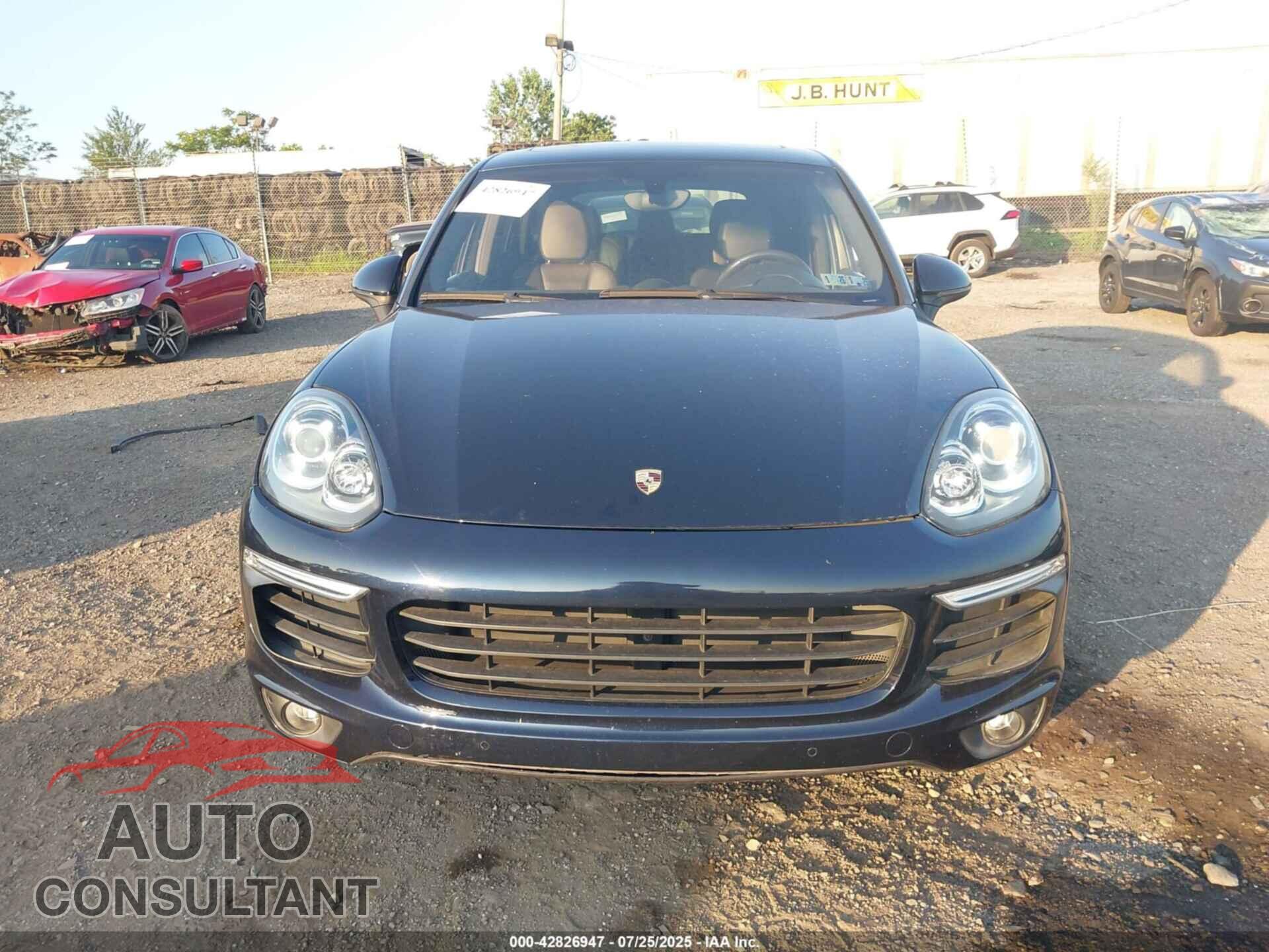 PORSCHE CAYENNE 2016 - WP1AA2A26GLA04493