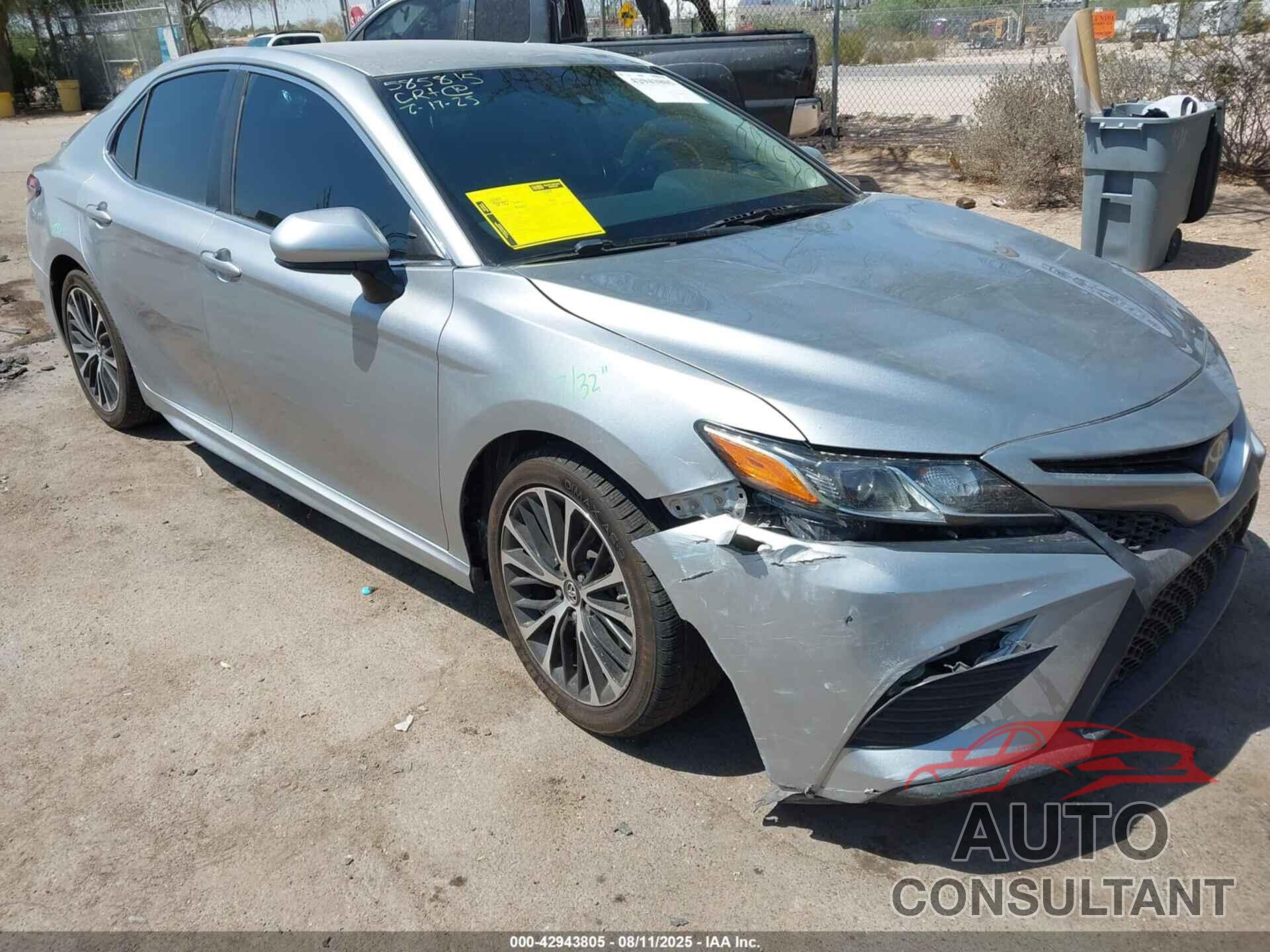 TOYOTA CAMRY 2018 - 4T1B11HK9JU085184