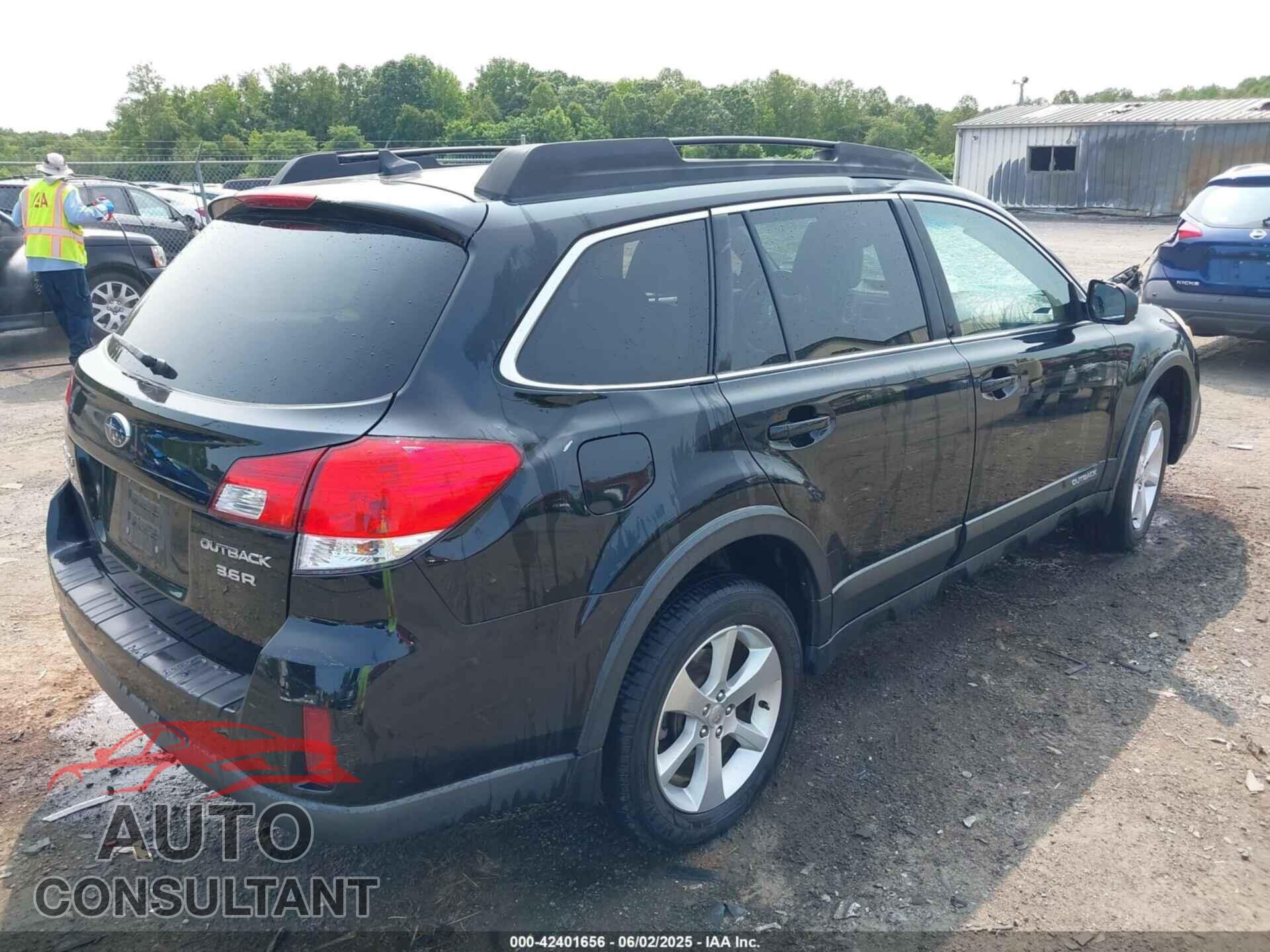 SUBARU OUTBACK 2014 - 4S4BRDLC4E2280332