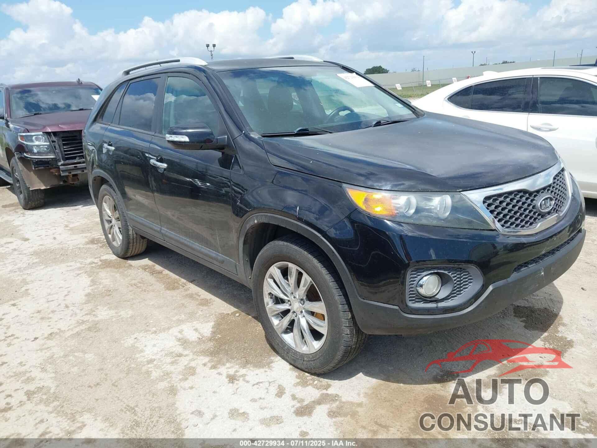 KIA SORENTO 2011 - 5XYKU3A17BG057265