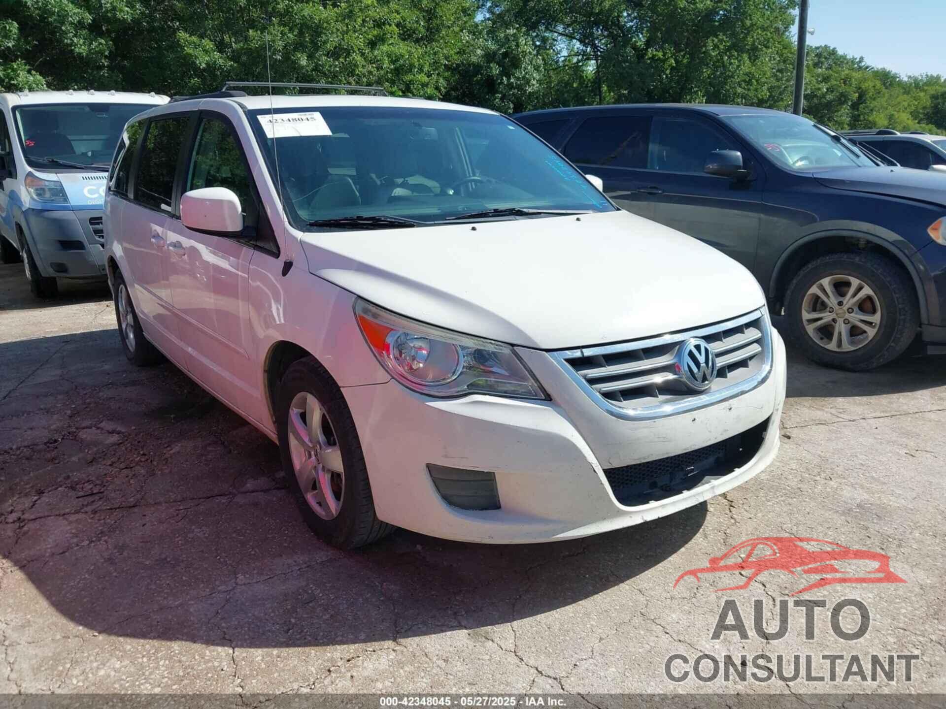 VOLKSWAGEN ROUTAN 2011 - 2V4RW5DGXBR691854