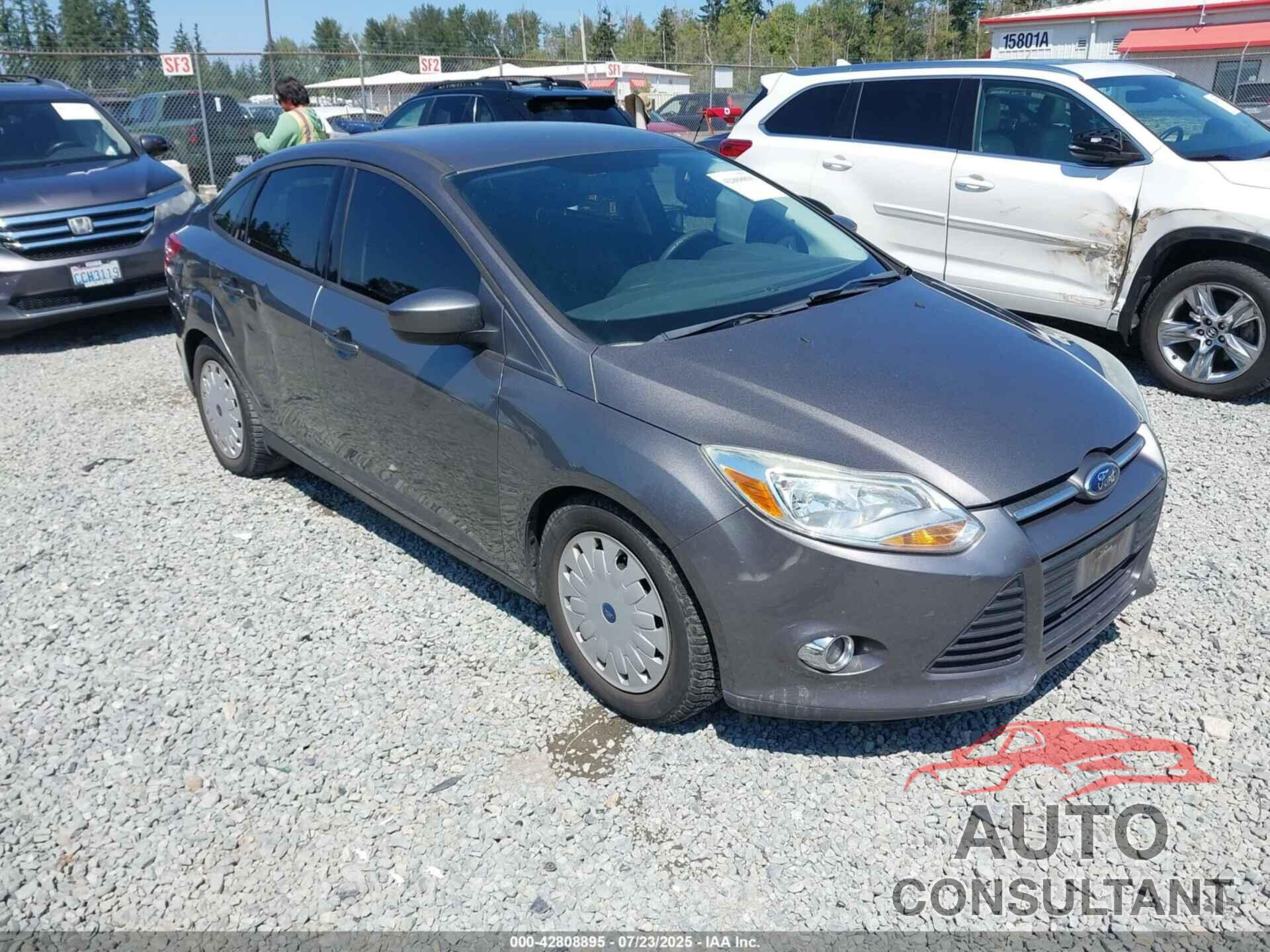 FORD FOCUS 2012 - 1FAHP3F27CL379273