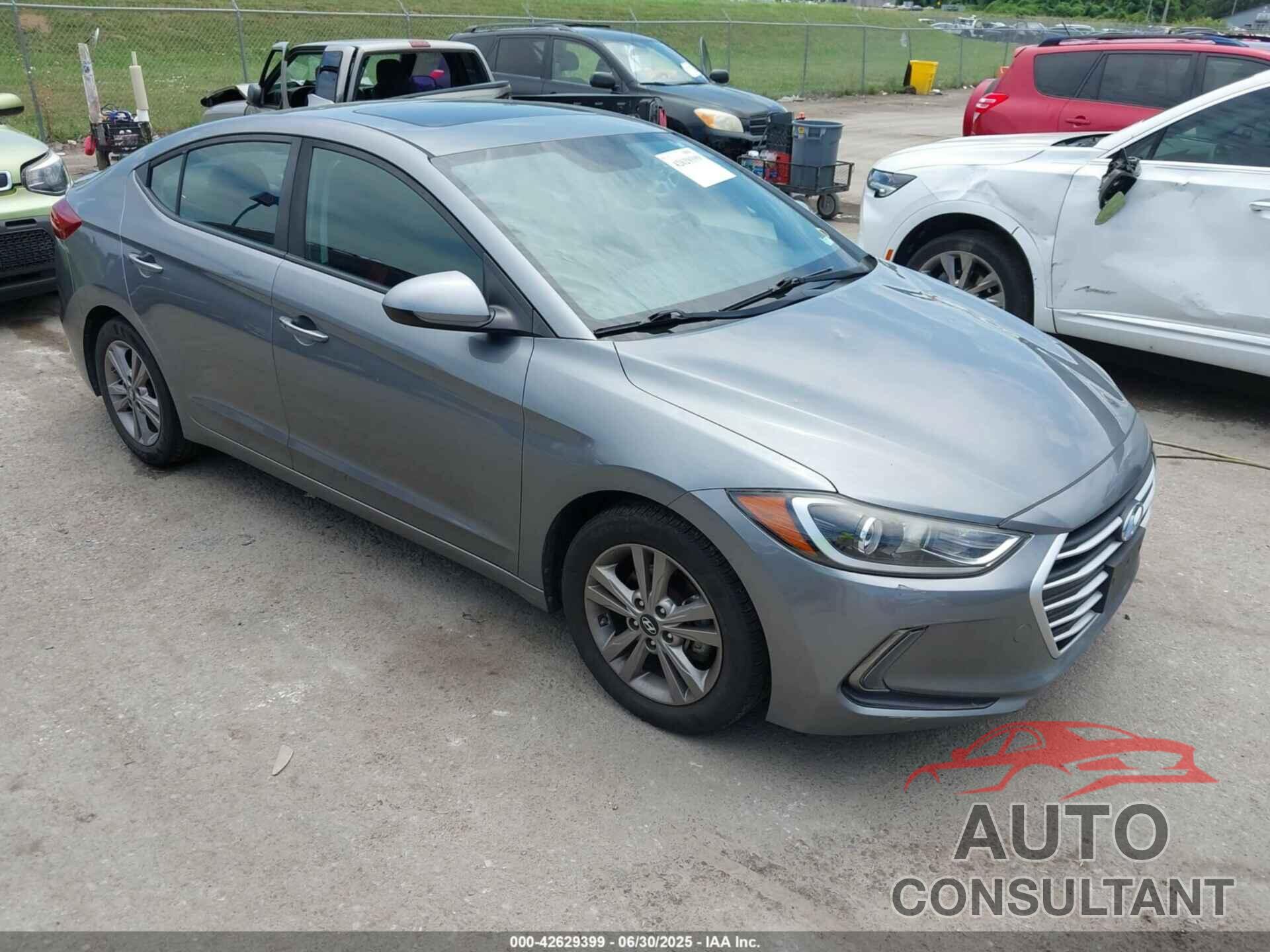 HYUNDAI ELANTRA 2018 - KMHD84LF2JU518425