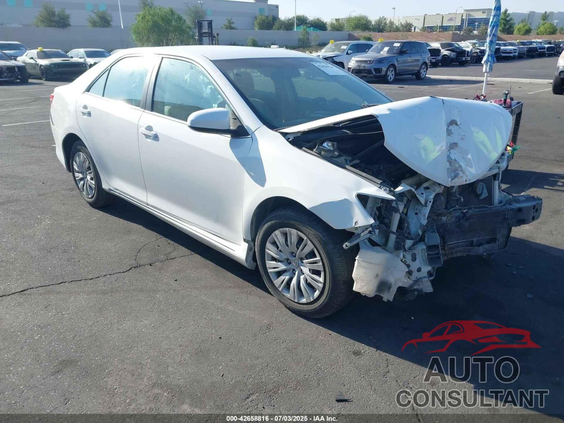TOYOTA CAMRY 2014 - 4T4BF1FK3ER440835