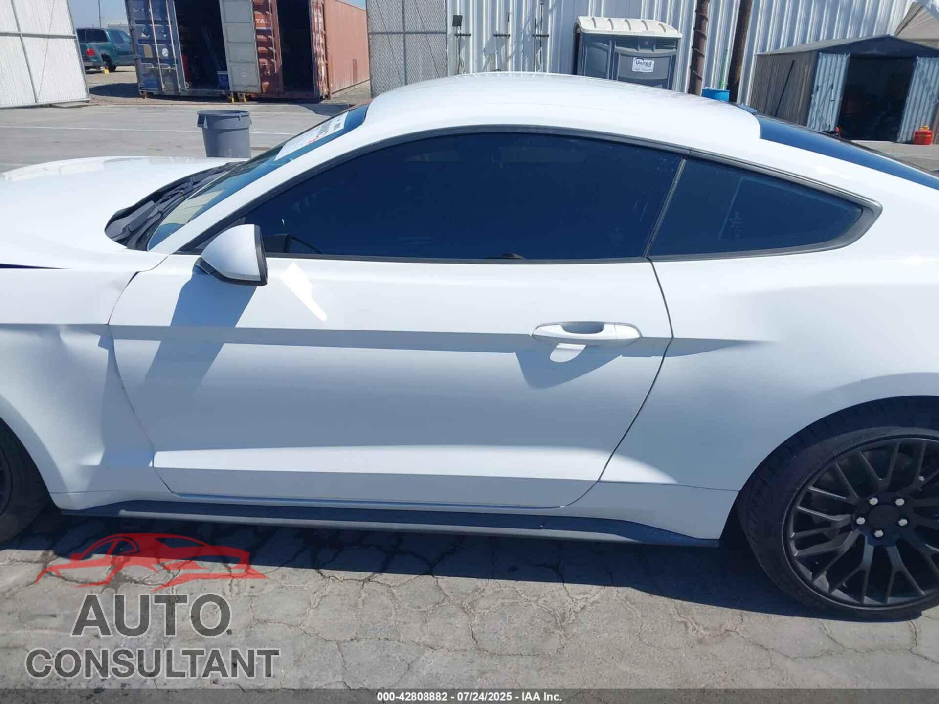 FORD MUSTANG 2018 - 1FA6P8TH3J5119127