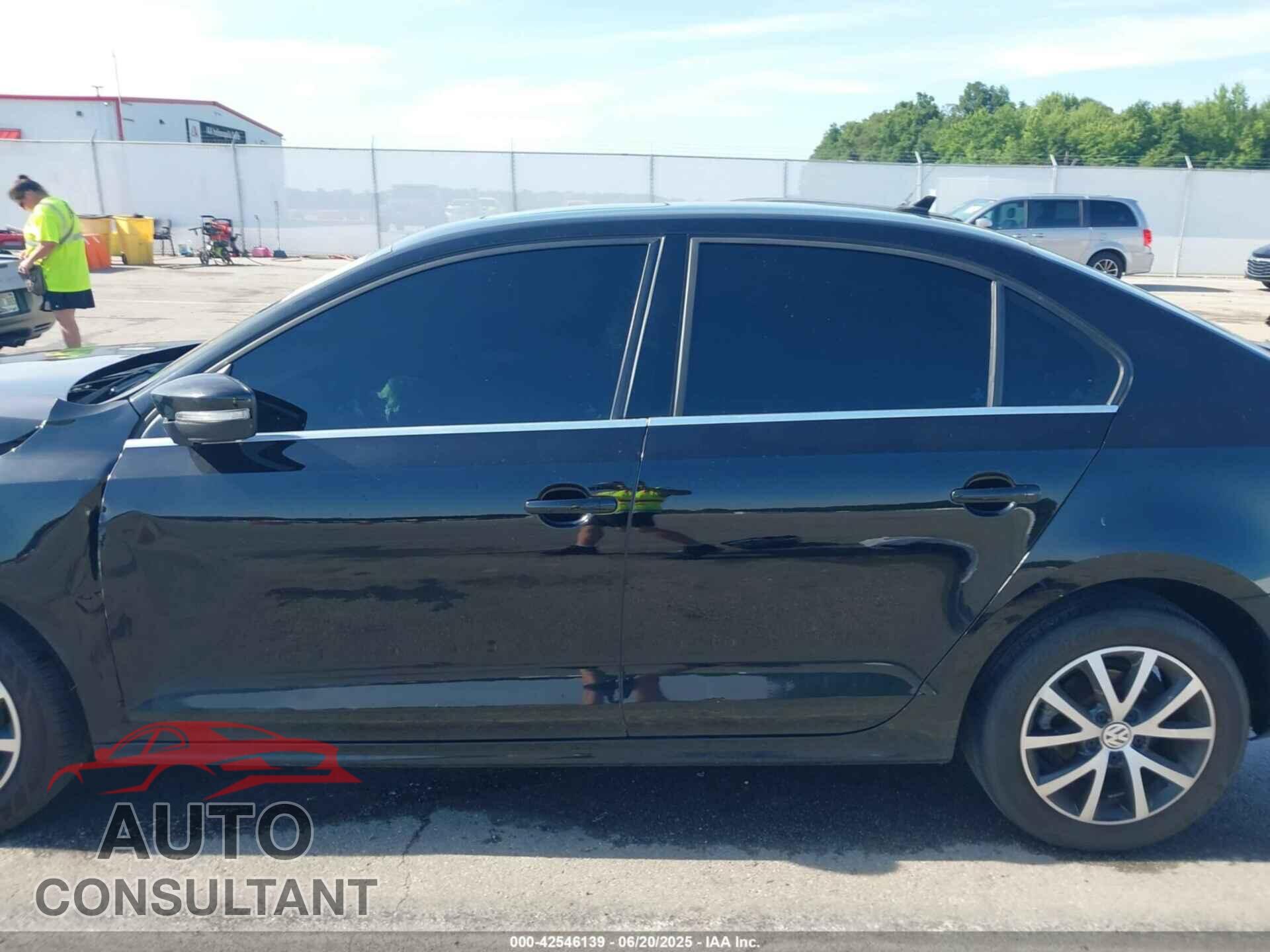 VOLKSWAGEN JETTA 2017 - 3VWDB7AJ7HM399345