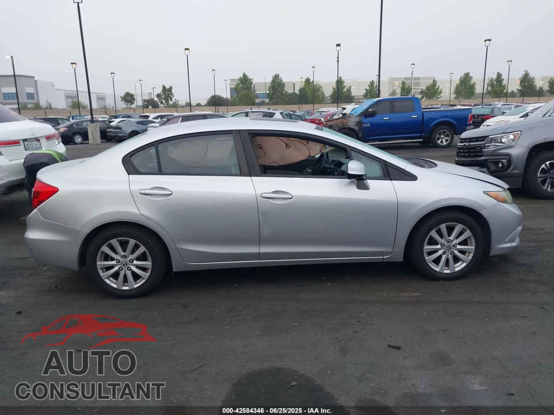 HONDA CIVIC 2012 - 2HGFB2F86CH309700