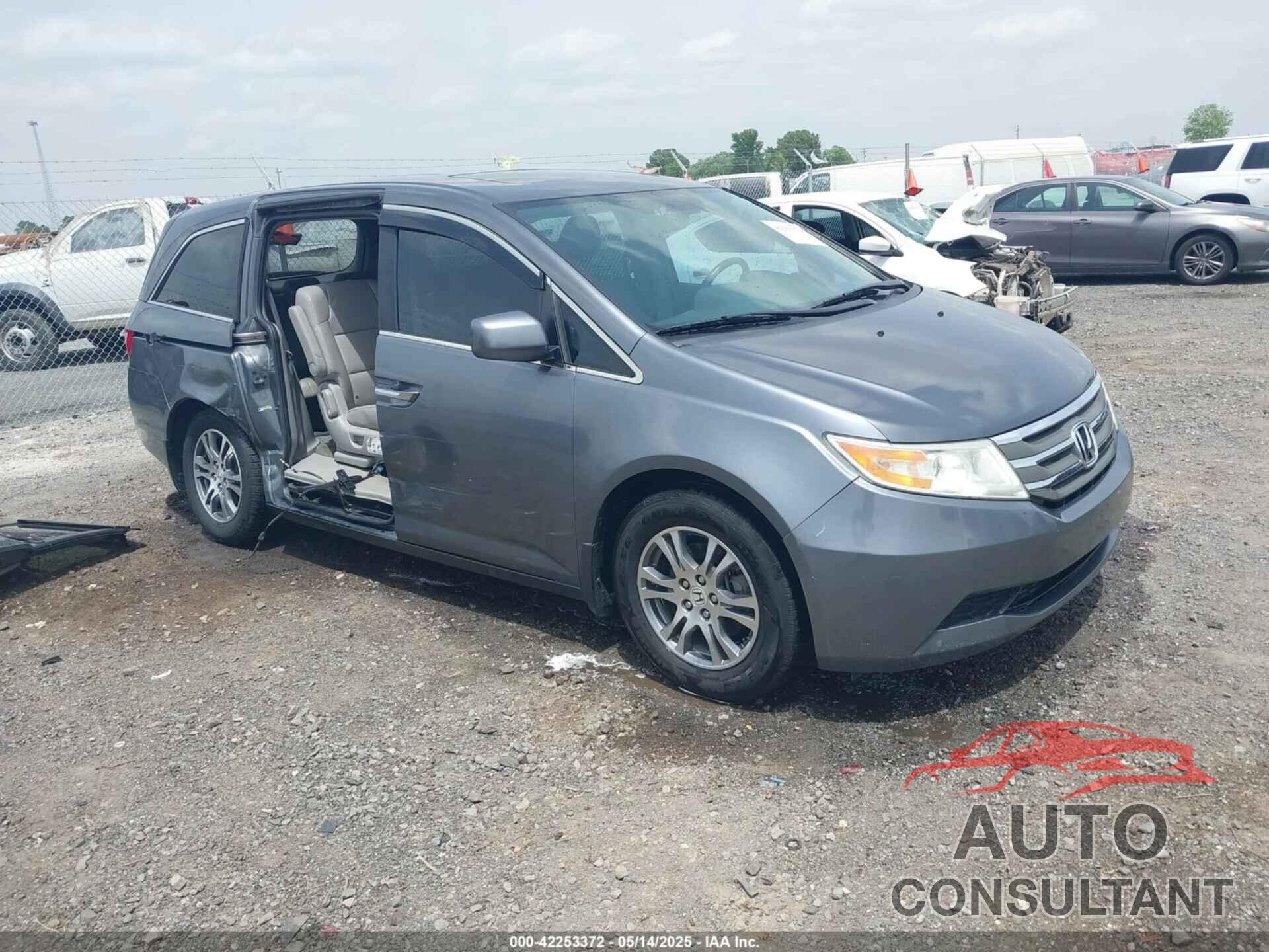 HONDA ODYSSEY 2013 - 5FNRL5H67DB060093