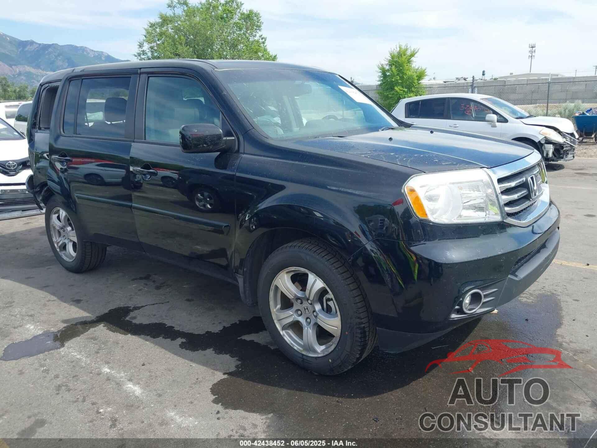 HONDA PILOT 2012 - 5FNYF4H68CB045923