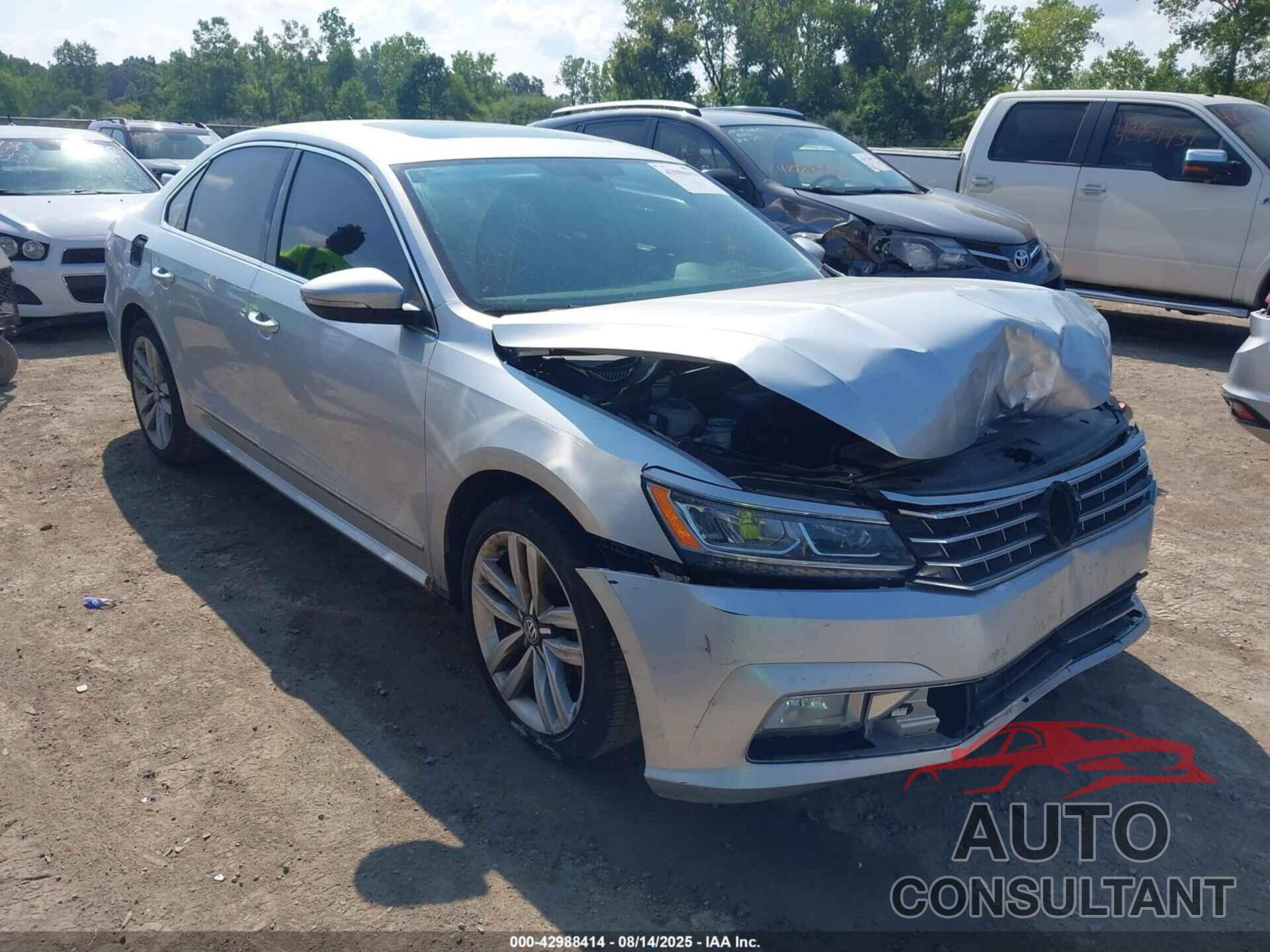 VOLKSWAGEN PASSAT 2016 - 1VWCT7A39GC048947
