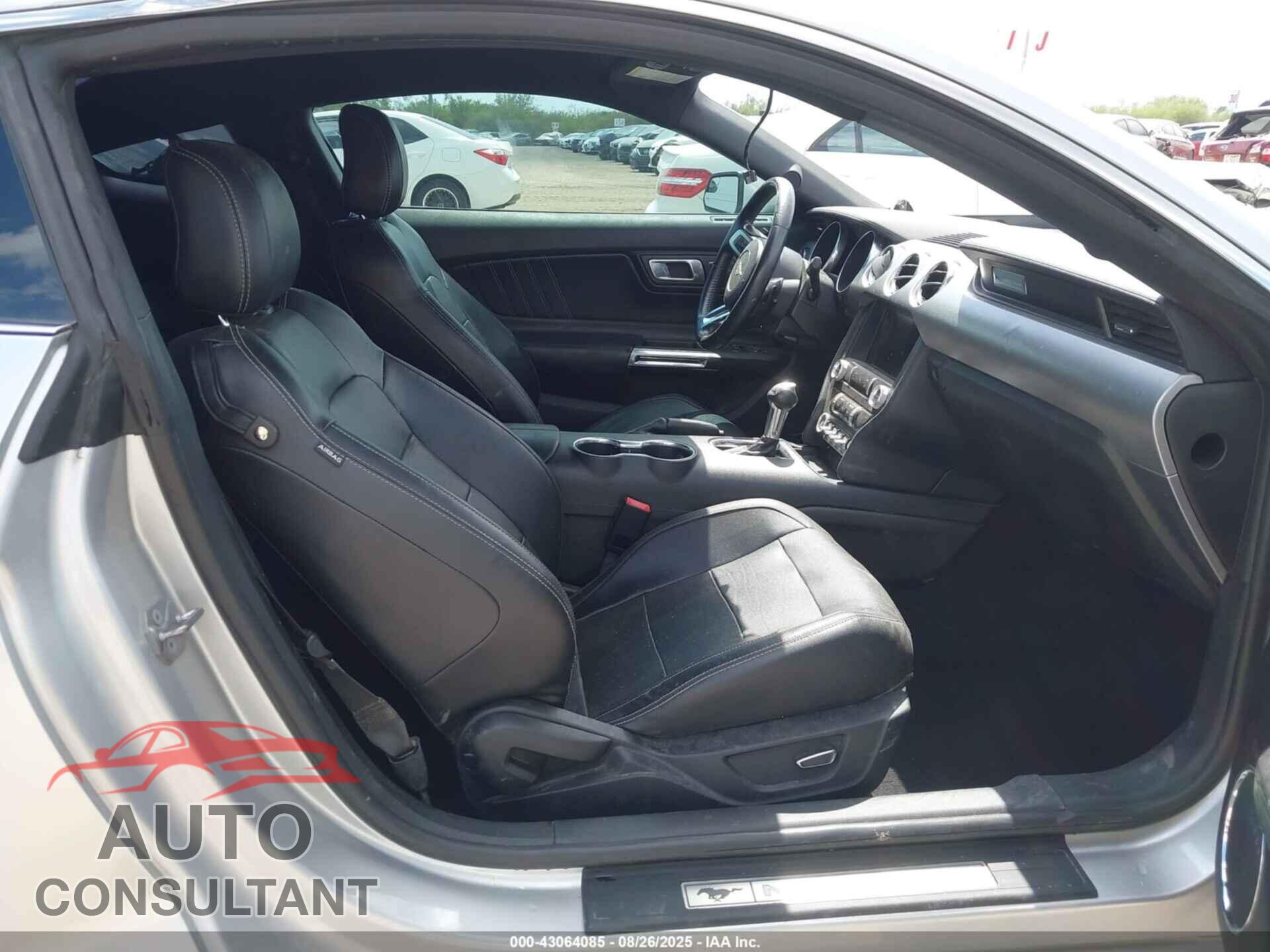 FORD MUSTANG 2019 - 1FA6P8THXK5142910