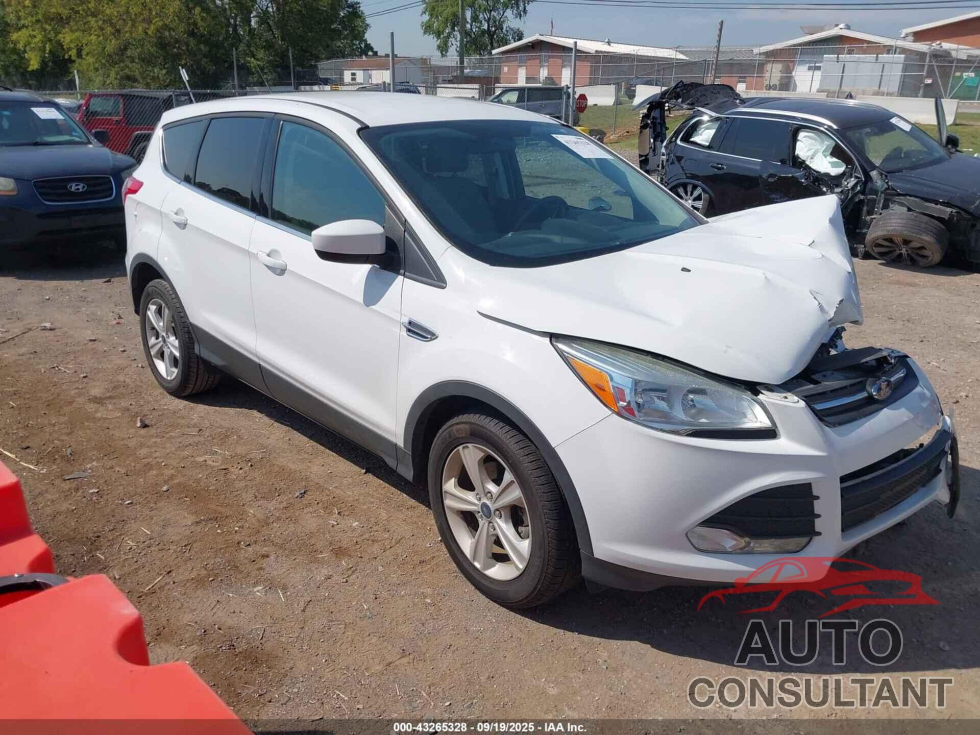 FORD ESCAPE 2016 - 1FMCU0G79GUC51151
