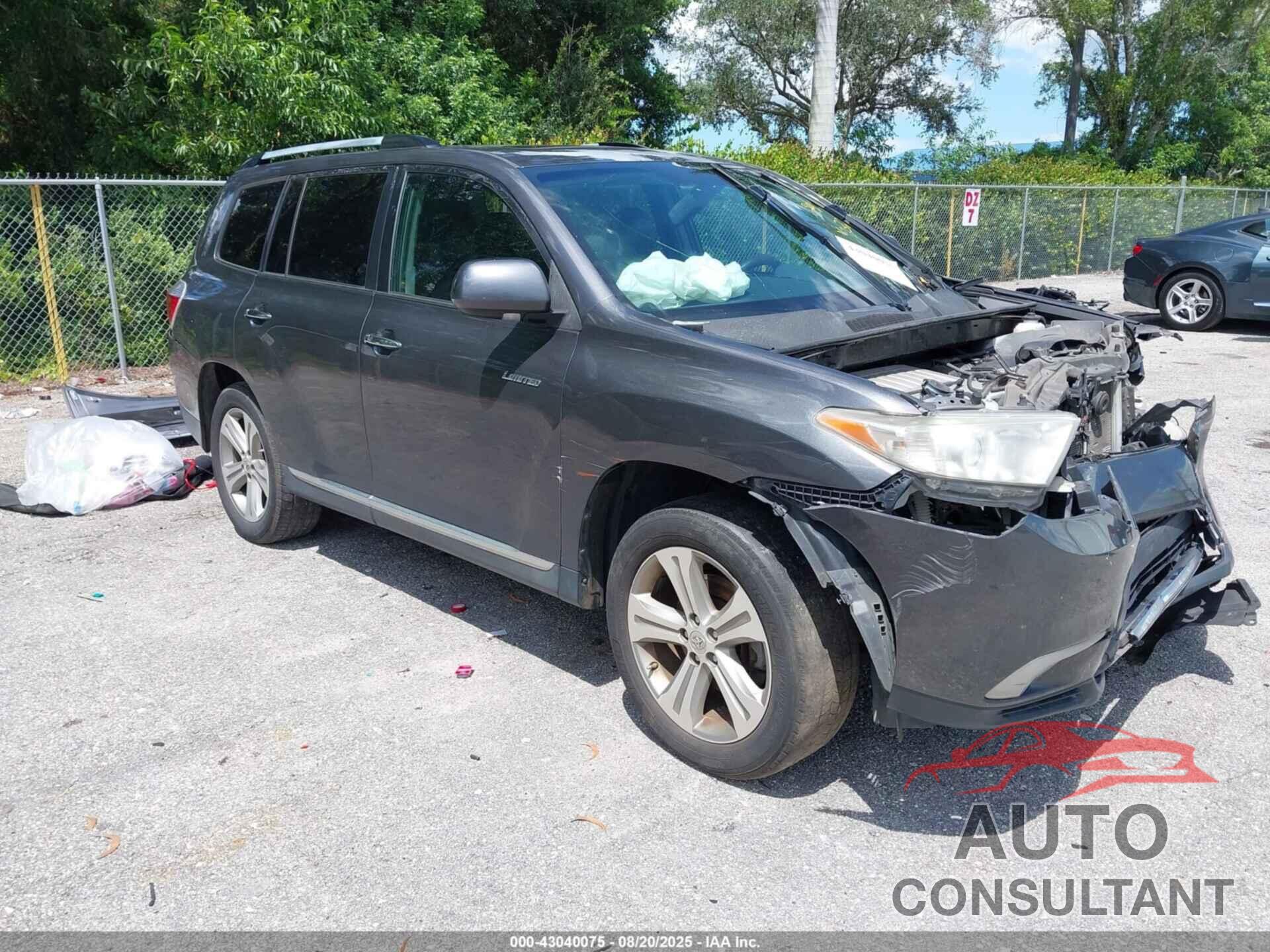 TOYOTA HIGHLANDER 2013 - 5TDYK3EH2DS133262