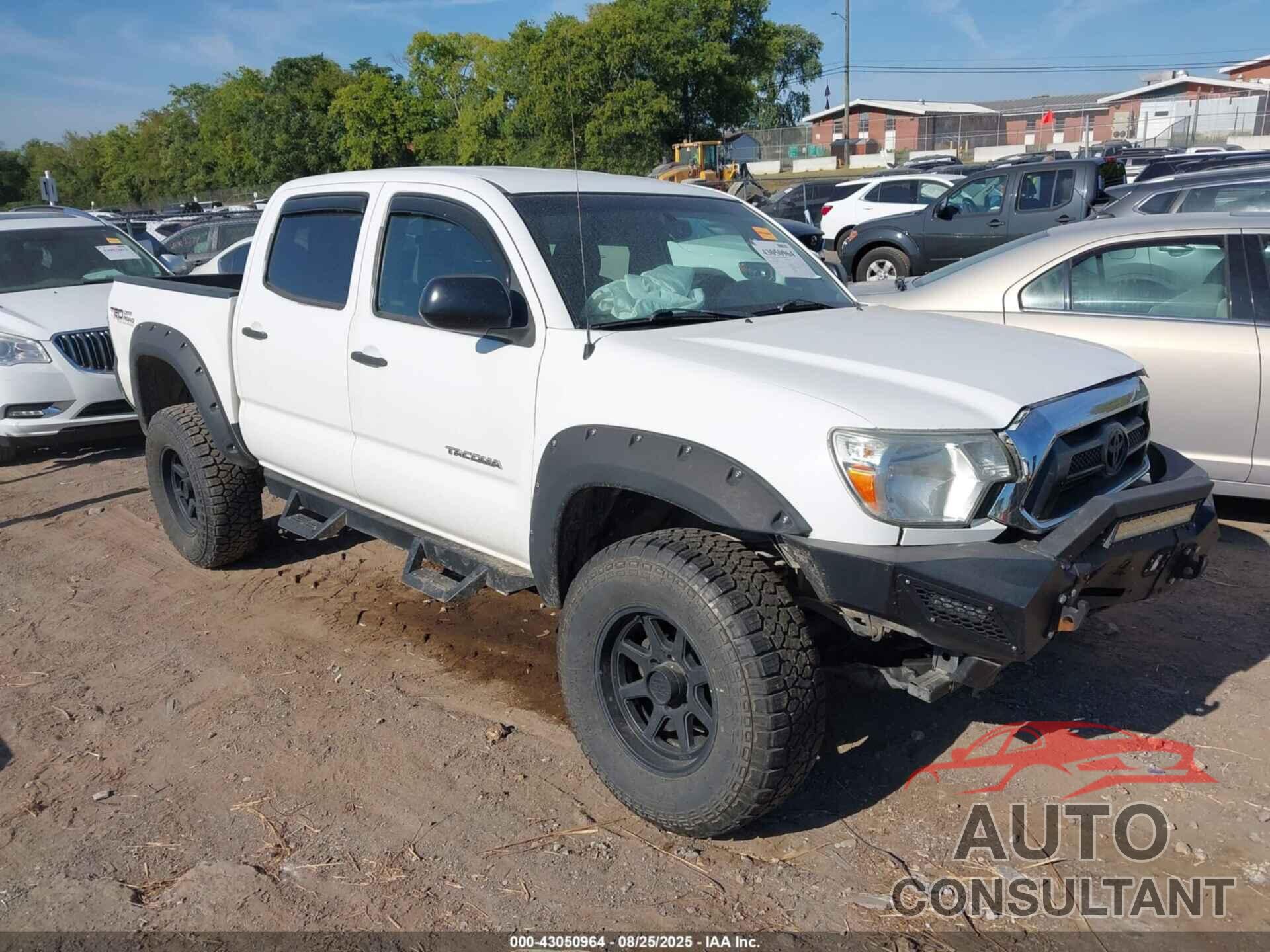 TOYOTA TACOMA 2013 - 3TMLU4EN1DM111396