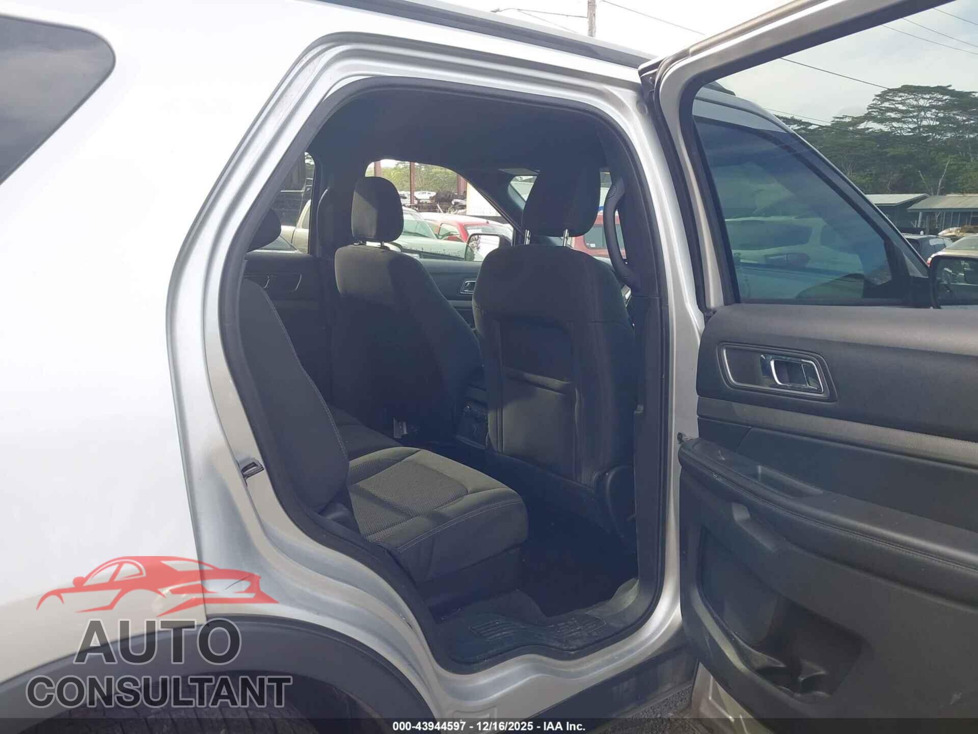 FORD EXPLORER 2018 - 1FM5K7DH4JGB10093